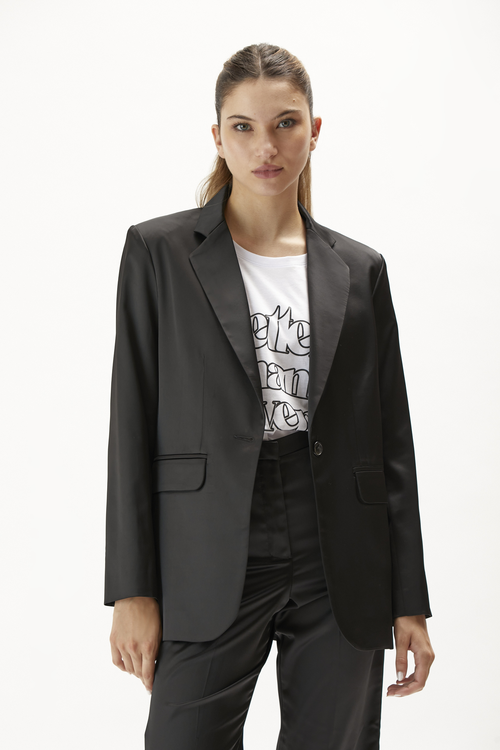 awada_blazer-london-_30-28-2023__picture-42015