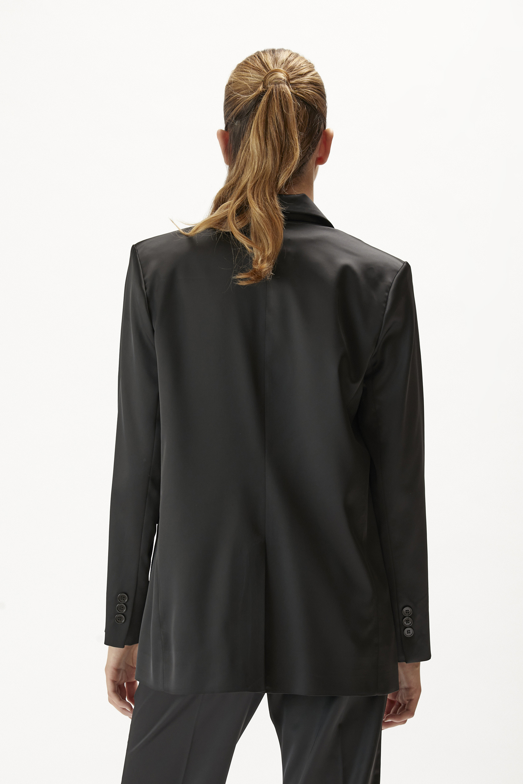 awada_blazer-london-_30-28-2023__picture-42017