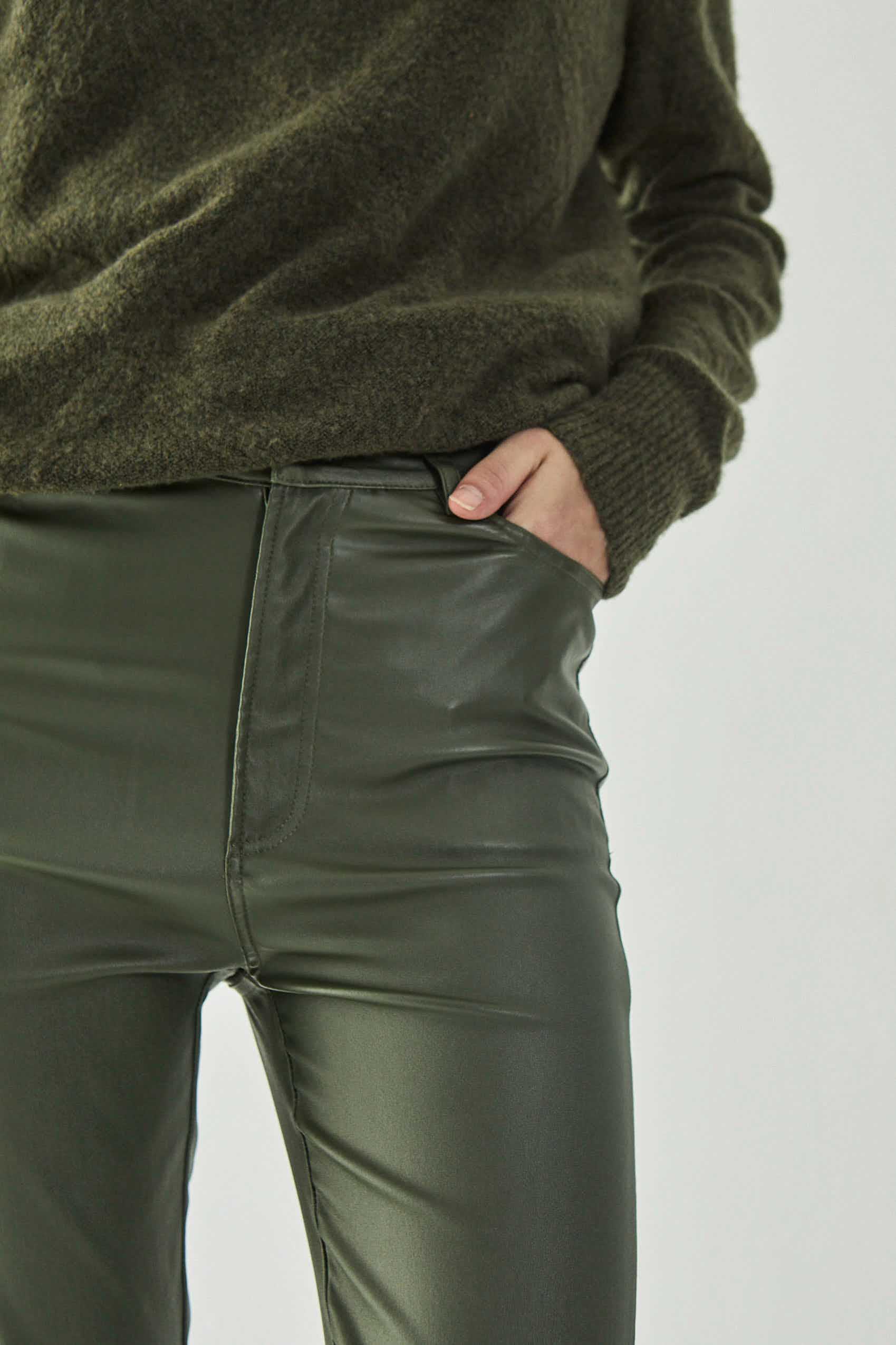 awada_pantalon-cacheuta_45-15-2024__picture-50384