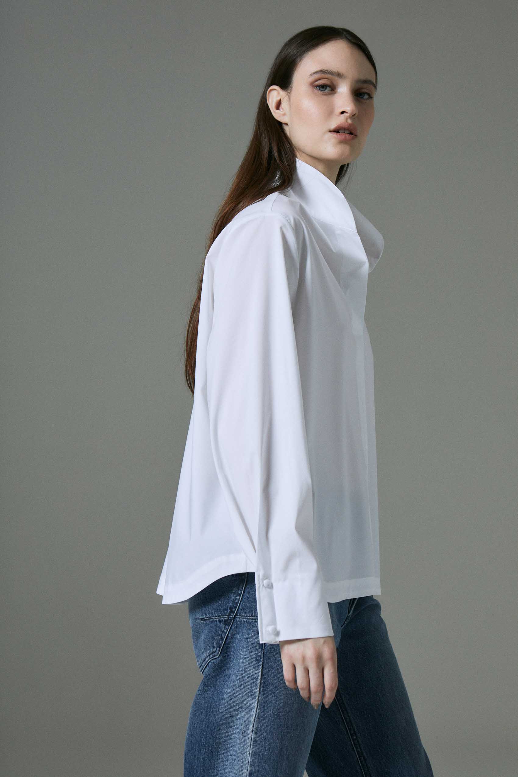 awada_blusa-poplin-de-algodon_33-06-2024__picture-51473