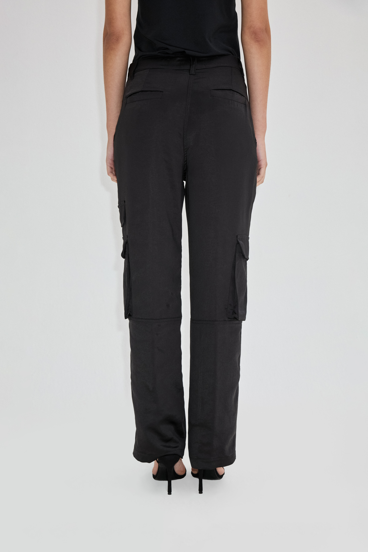 awada_pantalon-rivera_54-27-2024__picture-53202