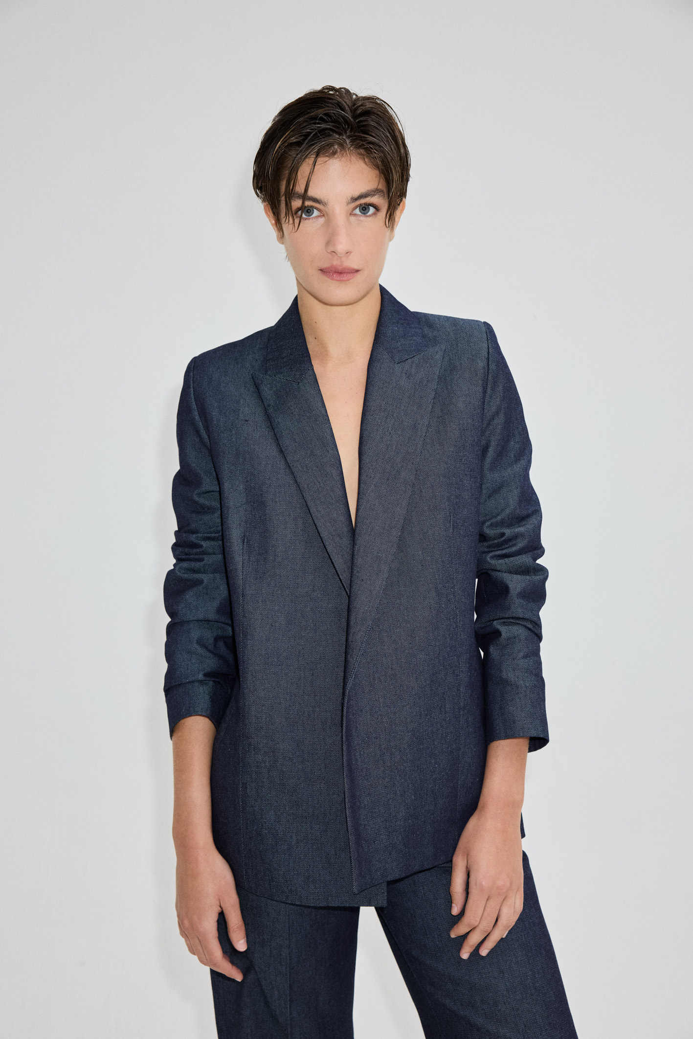 awada_blazer-denim-huapi_49-27-2024__picture-53414