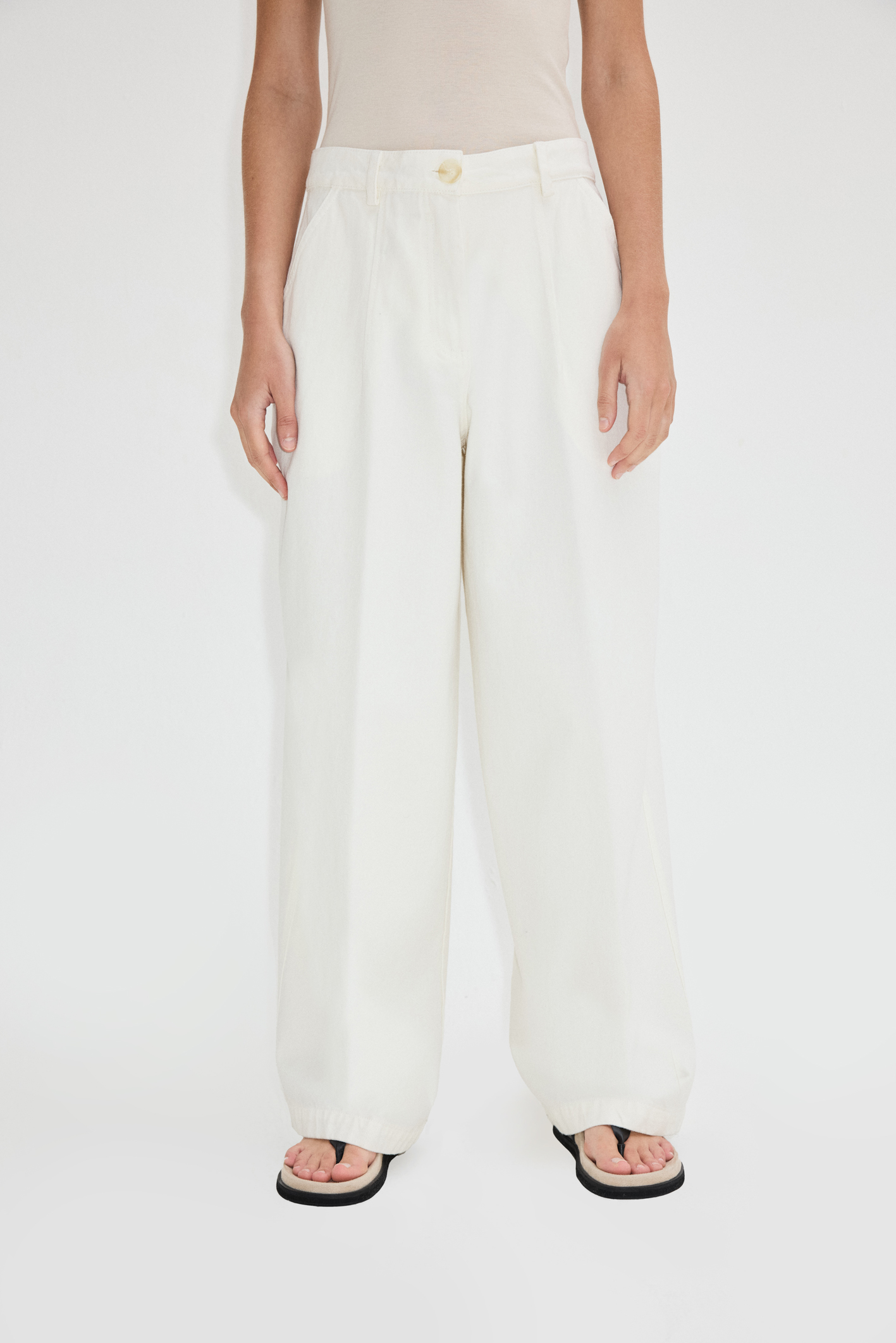 awada_pantalon-trelew_54-27-2024__picture-53570