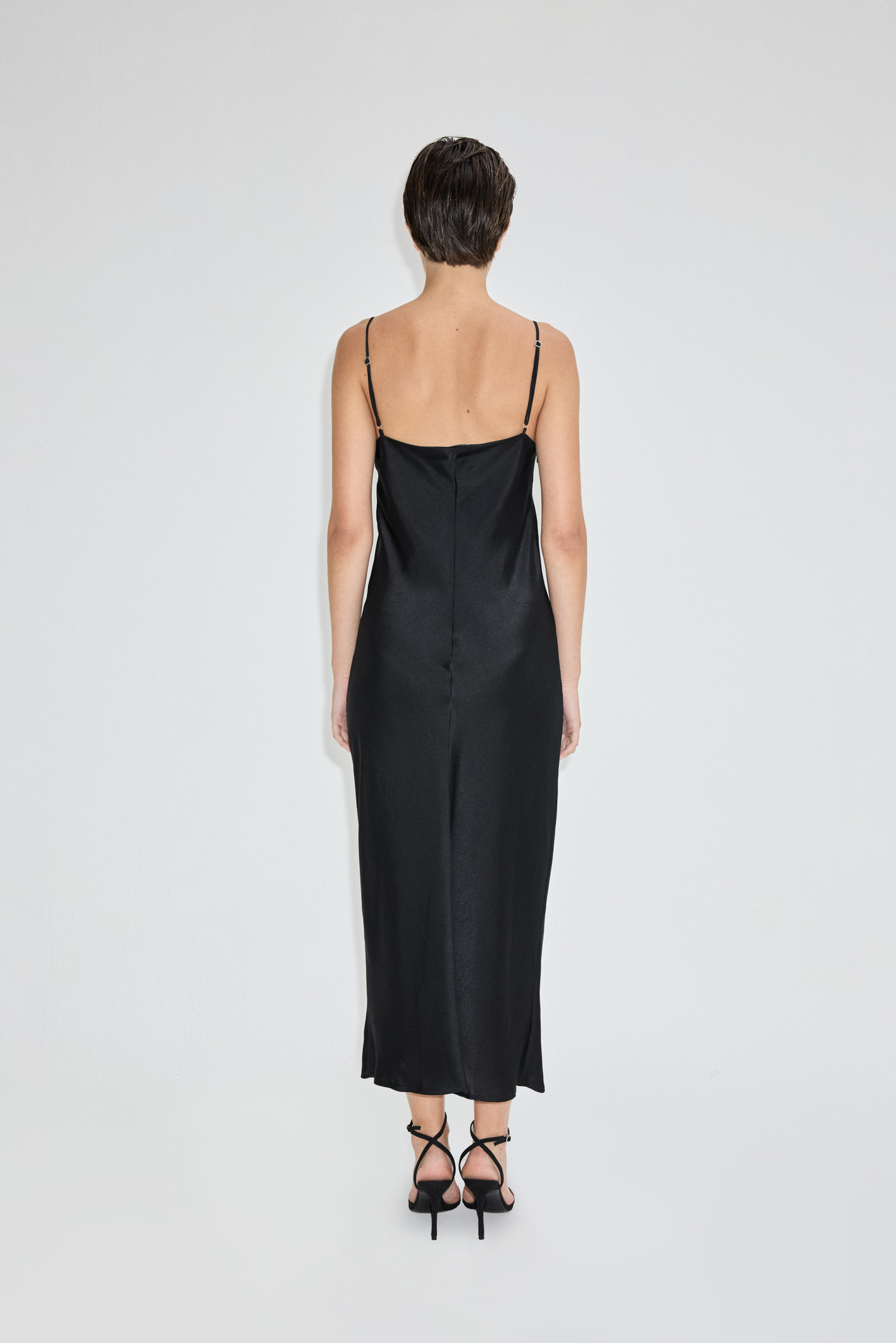 awada_vestido-del-plata_24-05-2025__picture-53619