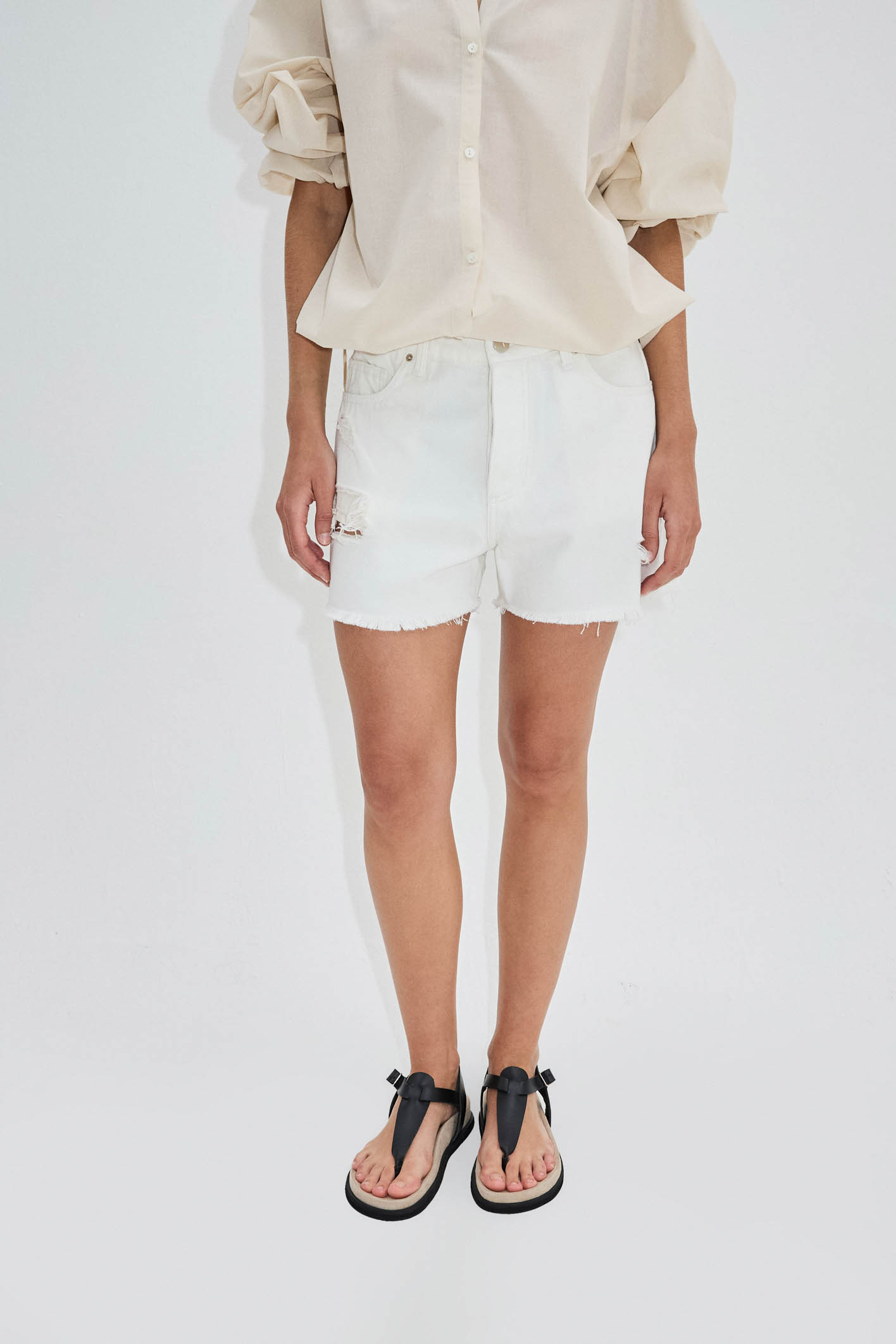 awada_short-holbox-white_56-27-2024__picture-53752