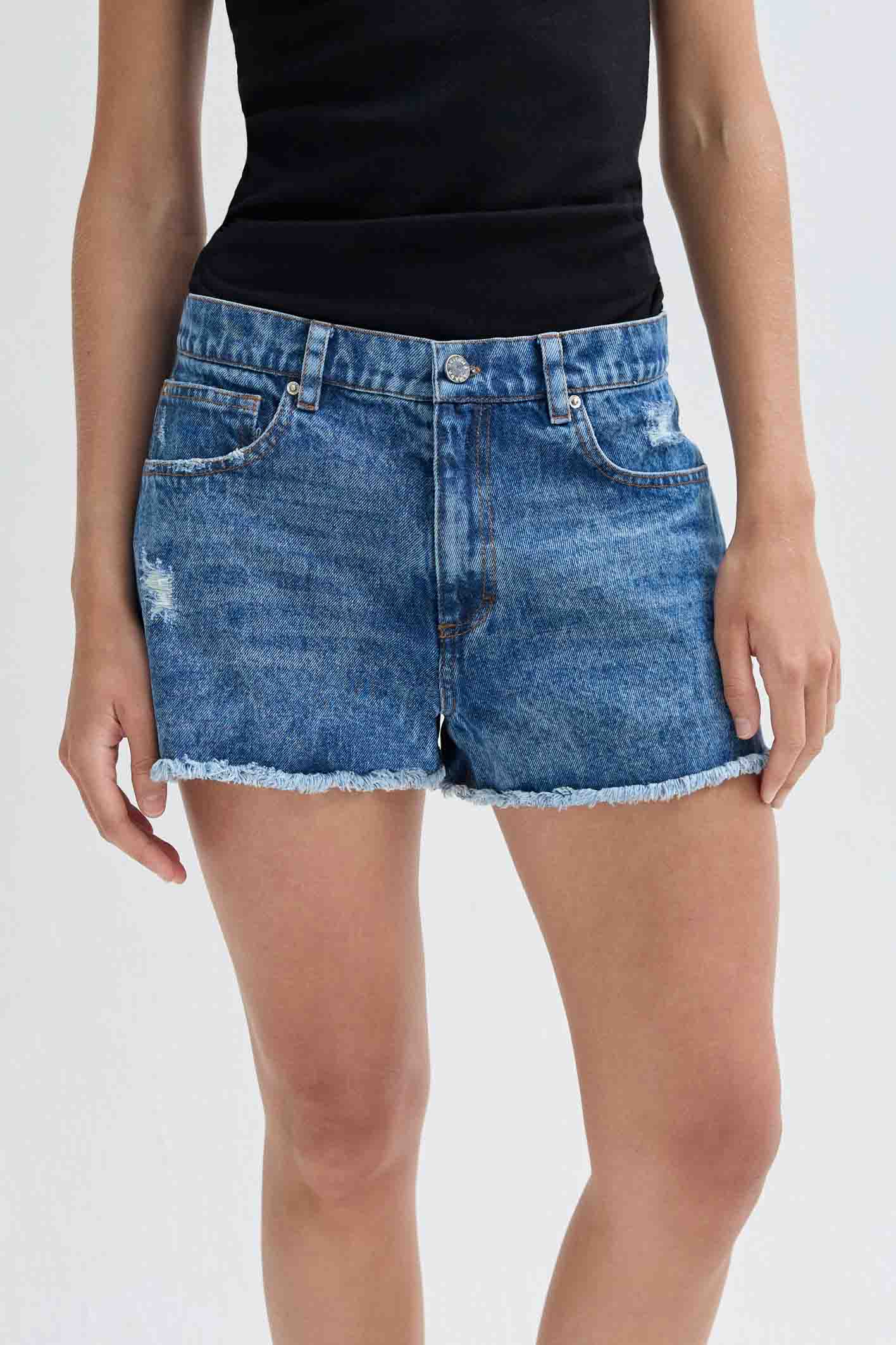 awada_short-high-blue_56-27-2024__picture-54055