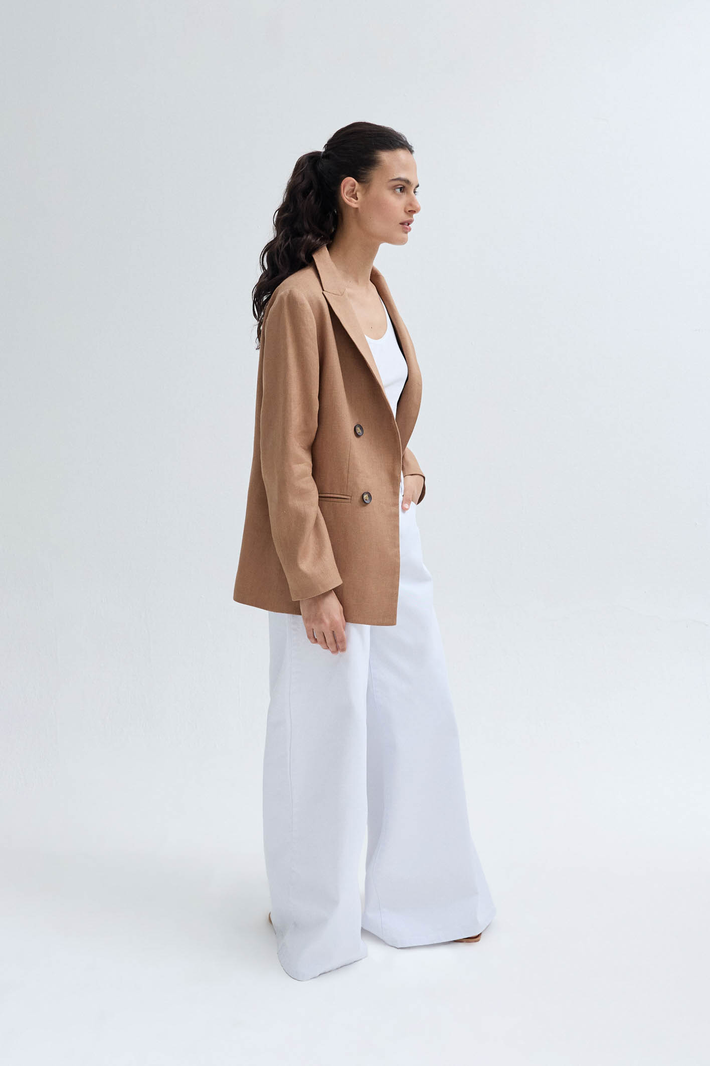 awada_blazer-de-lino_49-27-2024__picture-54192