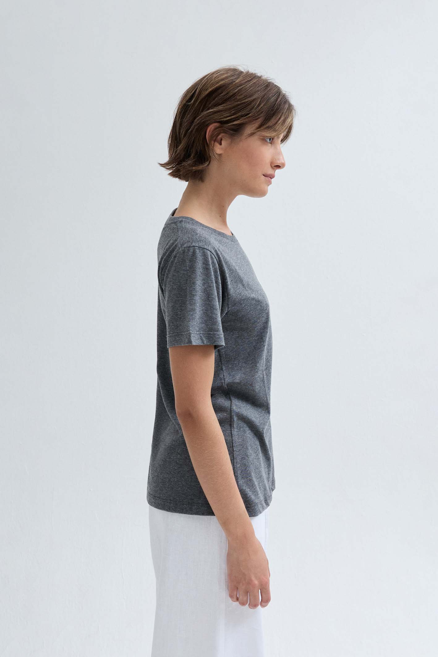 awada_remera--redondo-alg_55-27-2024__picture-54250