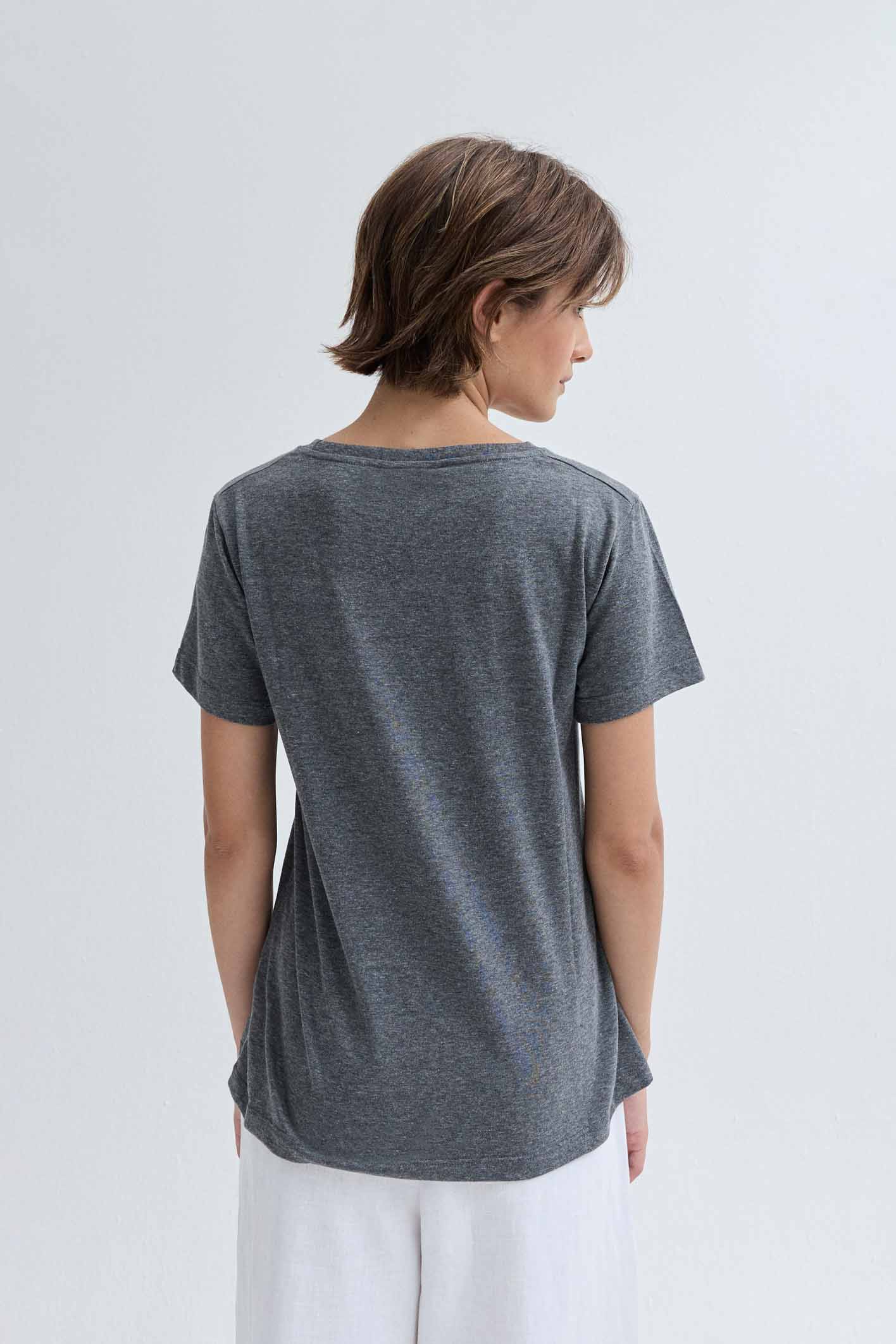 awada_remera--redondo-alg_55-27-2024__picture-54251