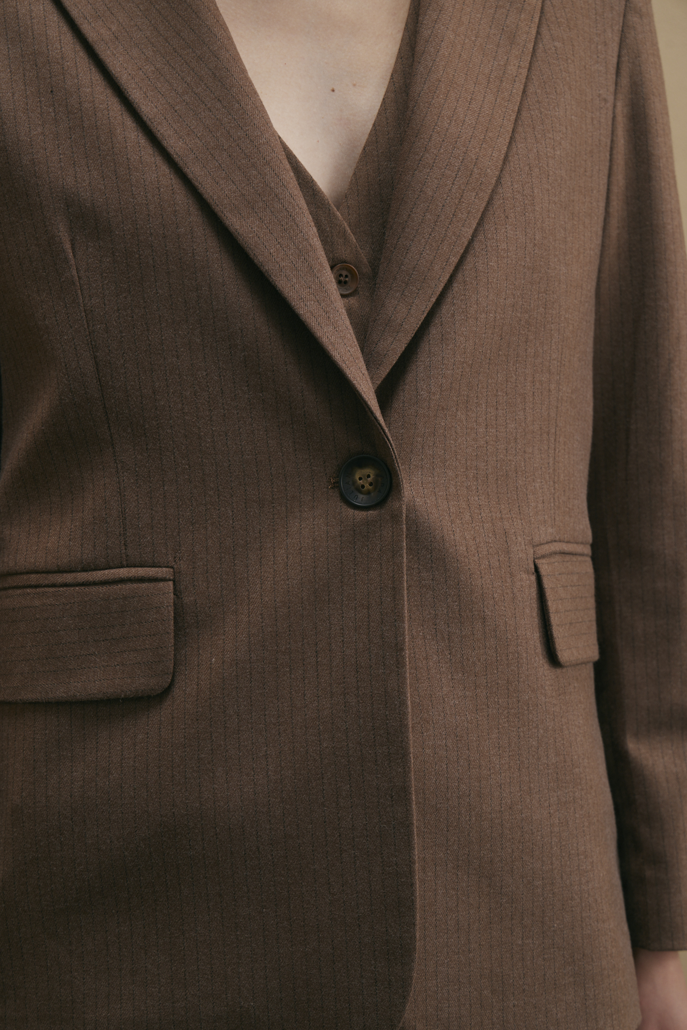 awada_blazer-tizado-fino_09-30-2025__picture-56468