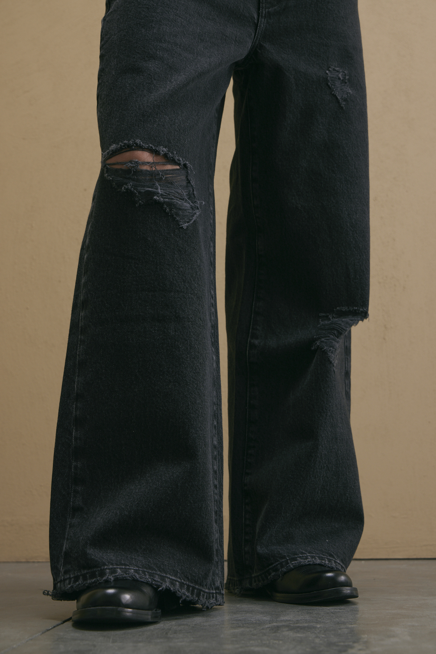 awada_jean-premium-baggy-black_34-17-2025__picture-56581