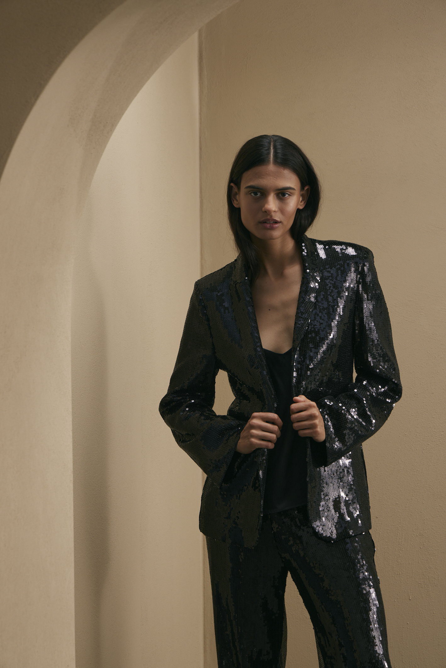 awada_blazer-paillette_09-30-2025__picture-56650