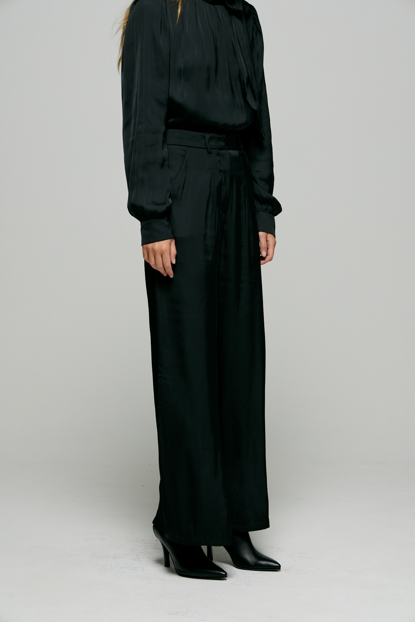 awada_pantalon-tijuana_41-31-2025__picture-56746