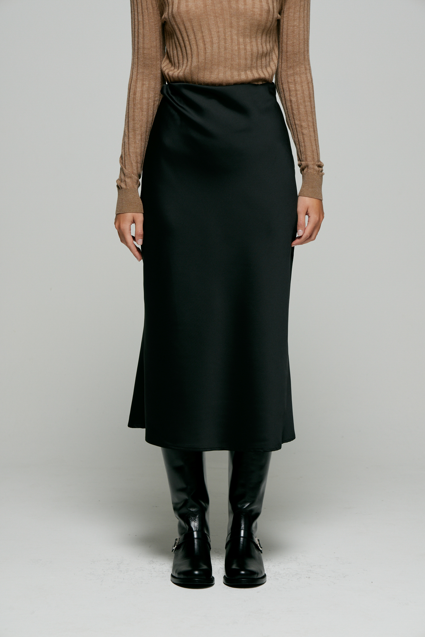 awada_falda-habana_42-28-2025__picture-56805