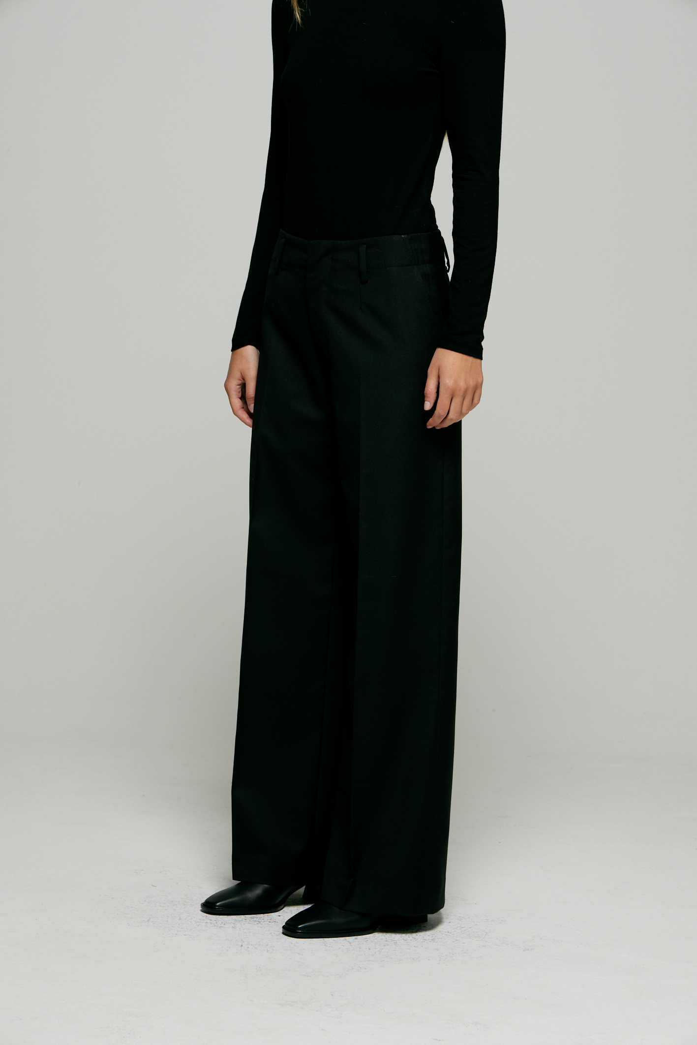 awada_pantalon-alabama_32-11-2025__picture-56816