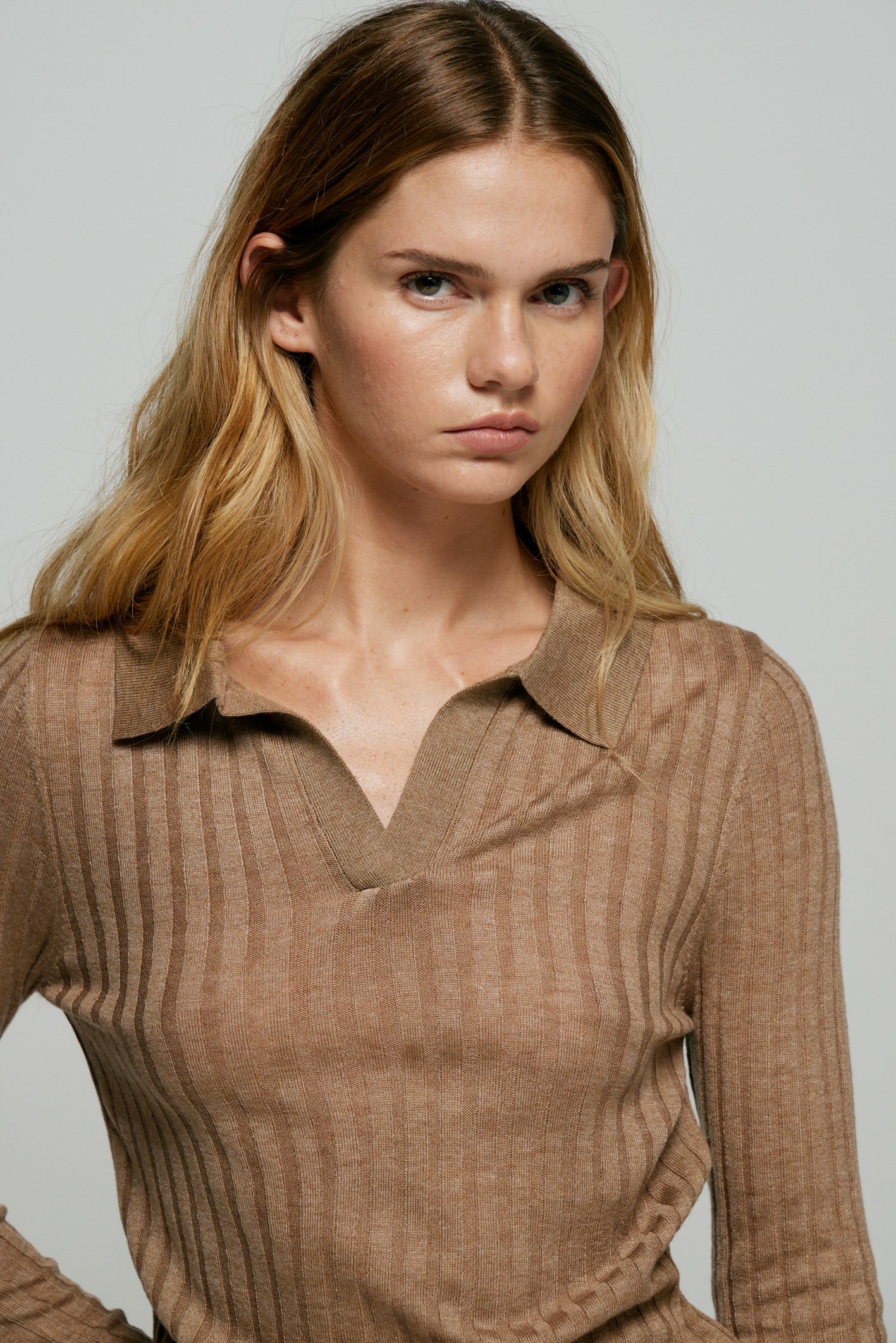 awada_sweater-misuri_13-06-2025__picture-56848