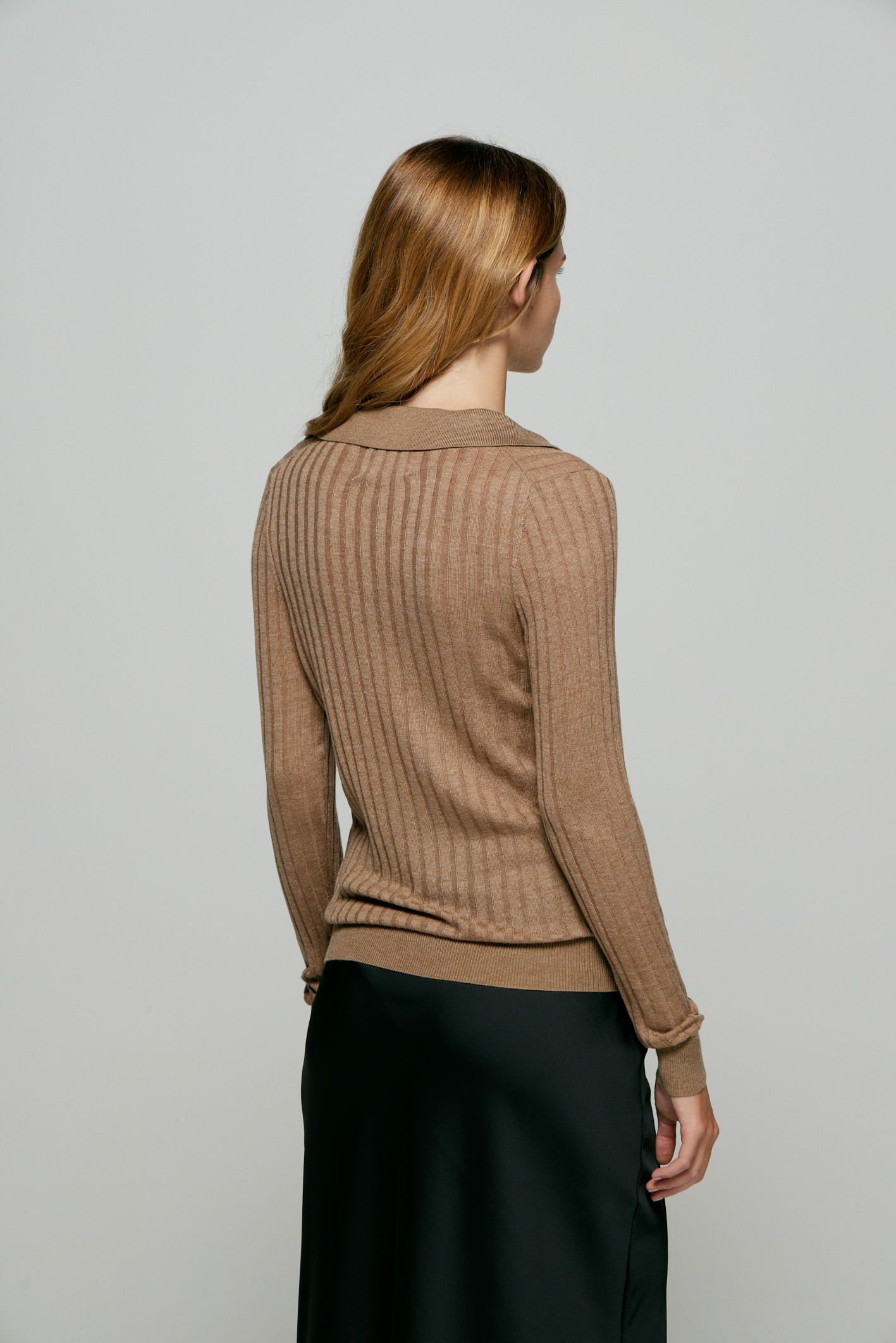 awada_sweater-misuri_13-06-2025__picture-56849