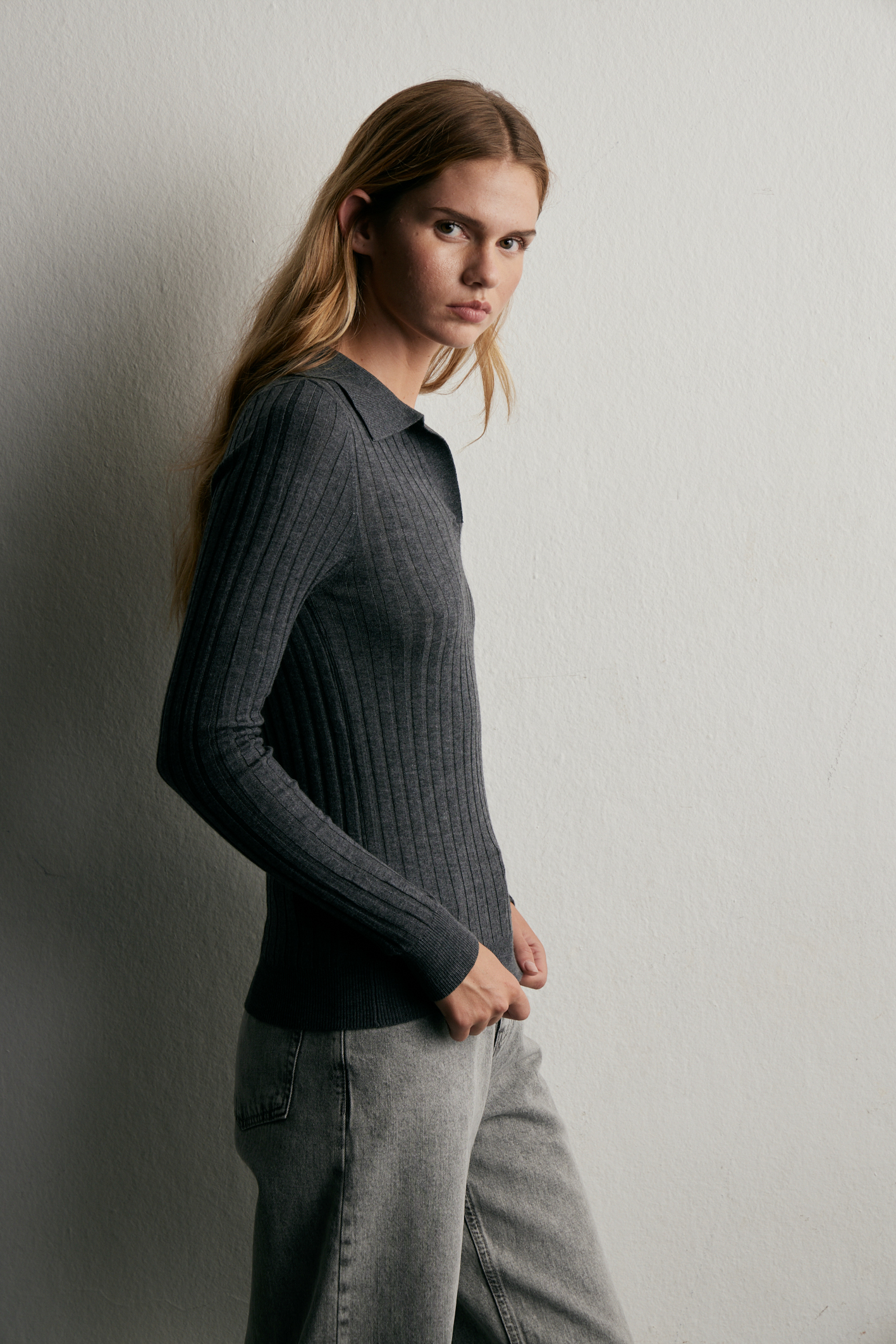 awada_sweater-misuri_13-06-2025__picture-57012