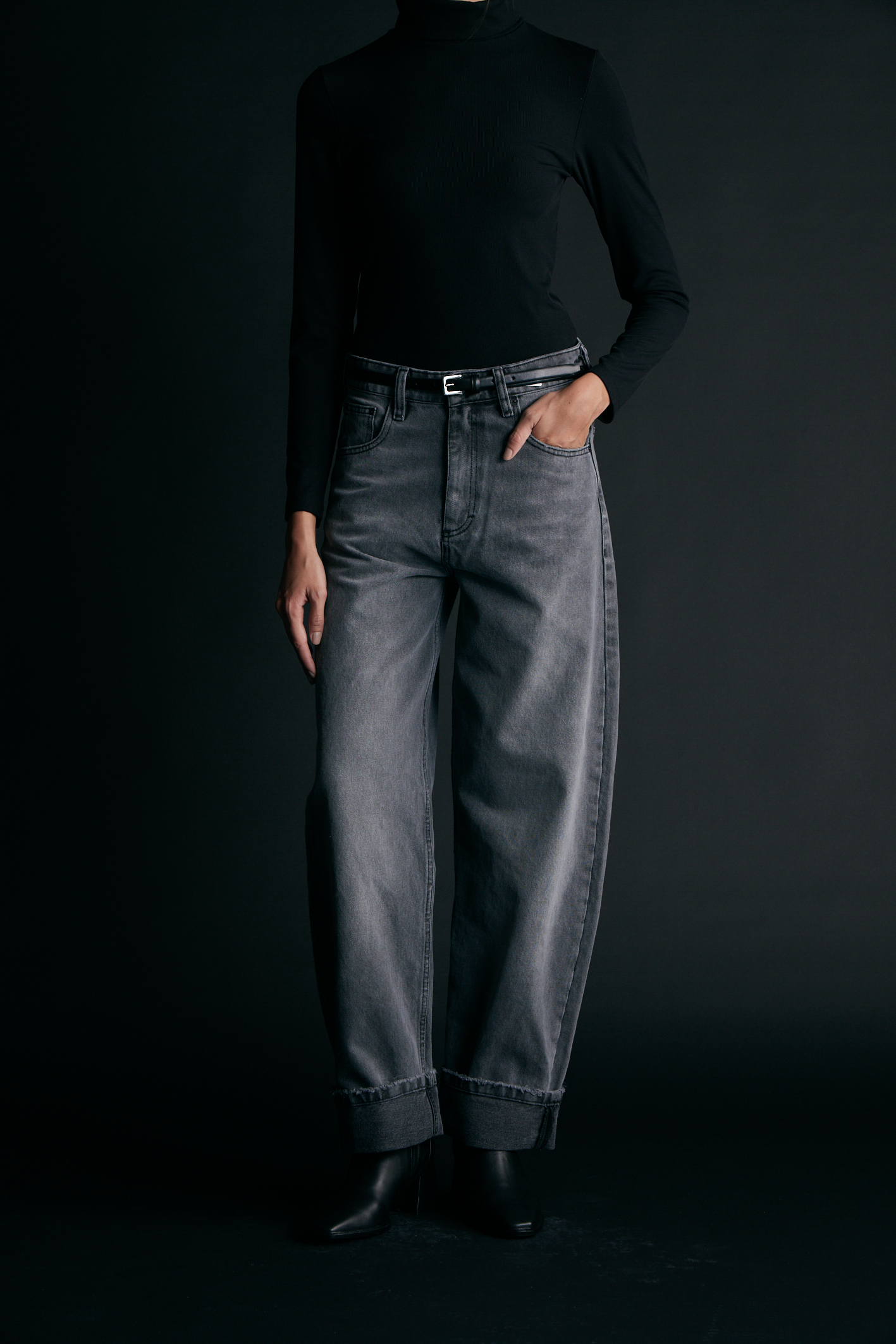 awada_jean-santa-clarita-black_18-26-2025__picture-57056