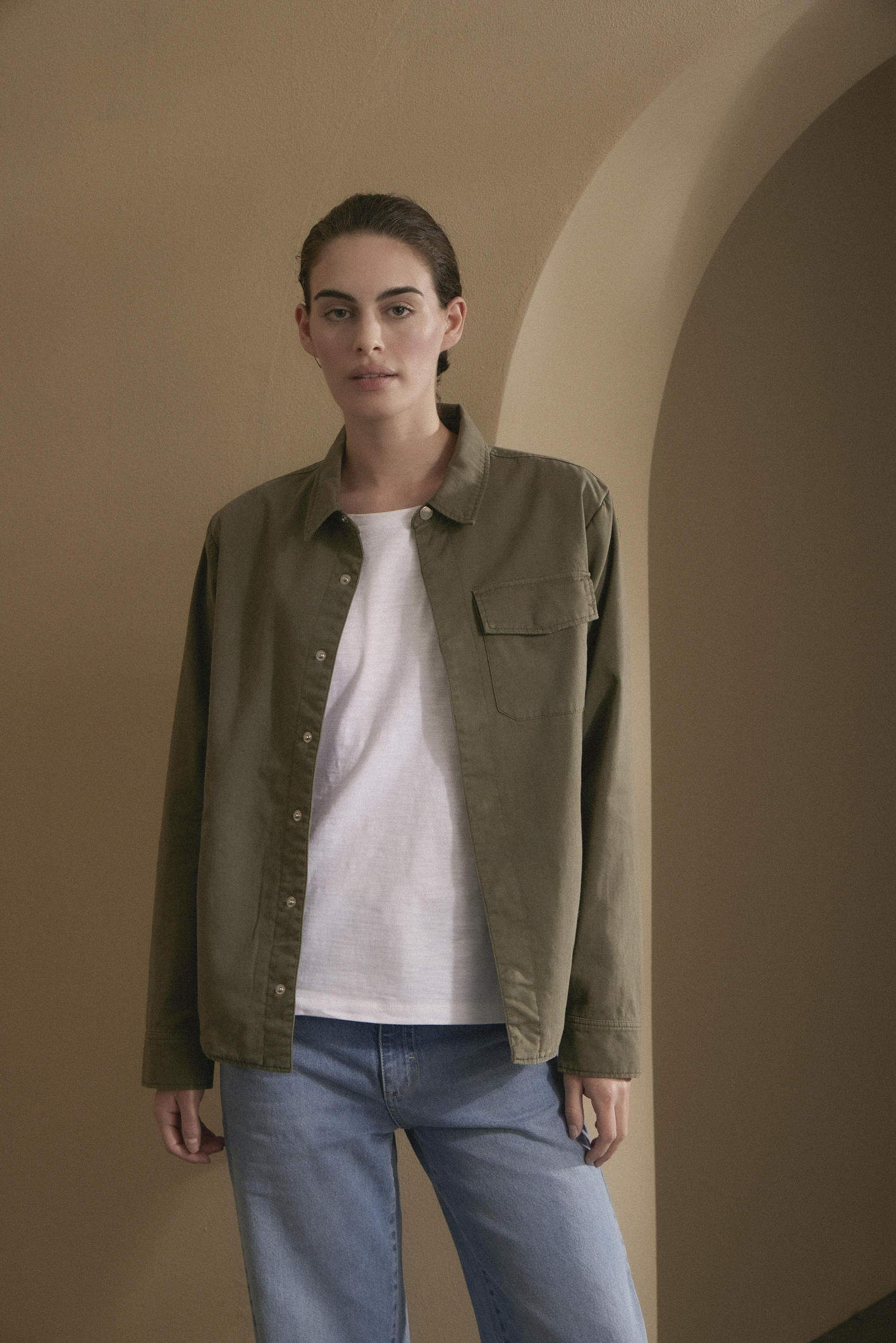 awada_camisaco-gabardina_24-30-2025__picture-57192