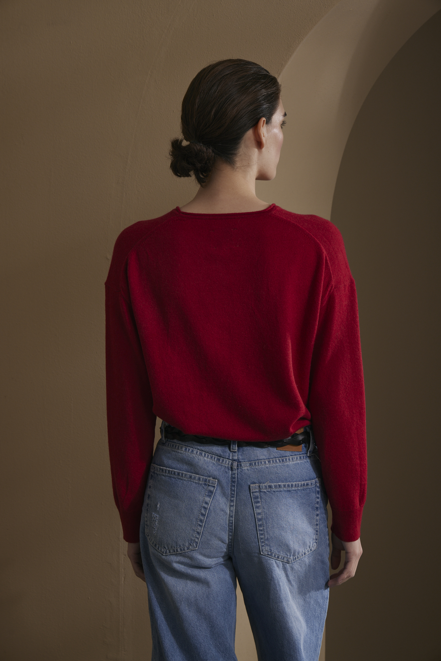 awada_sweater-cashmere-redondo_27-27-2025__picture-57315