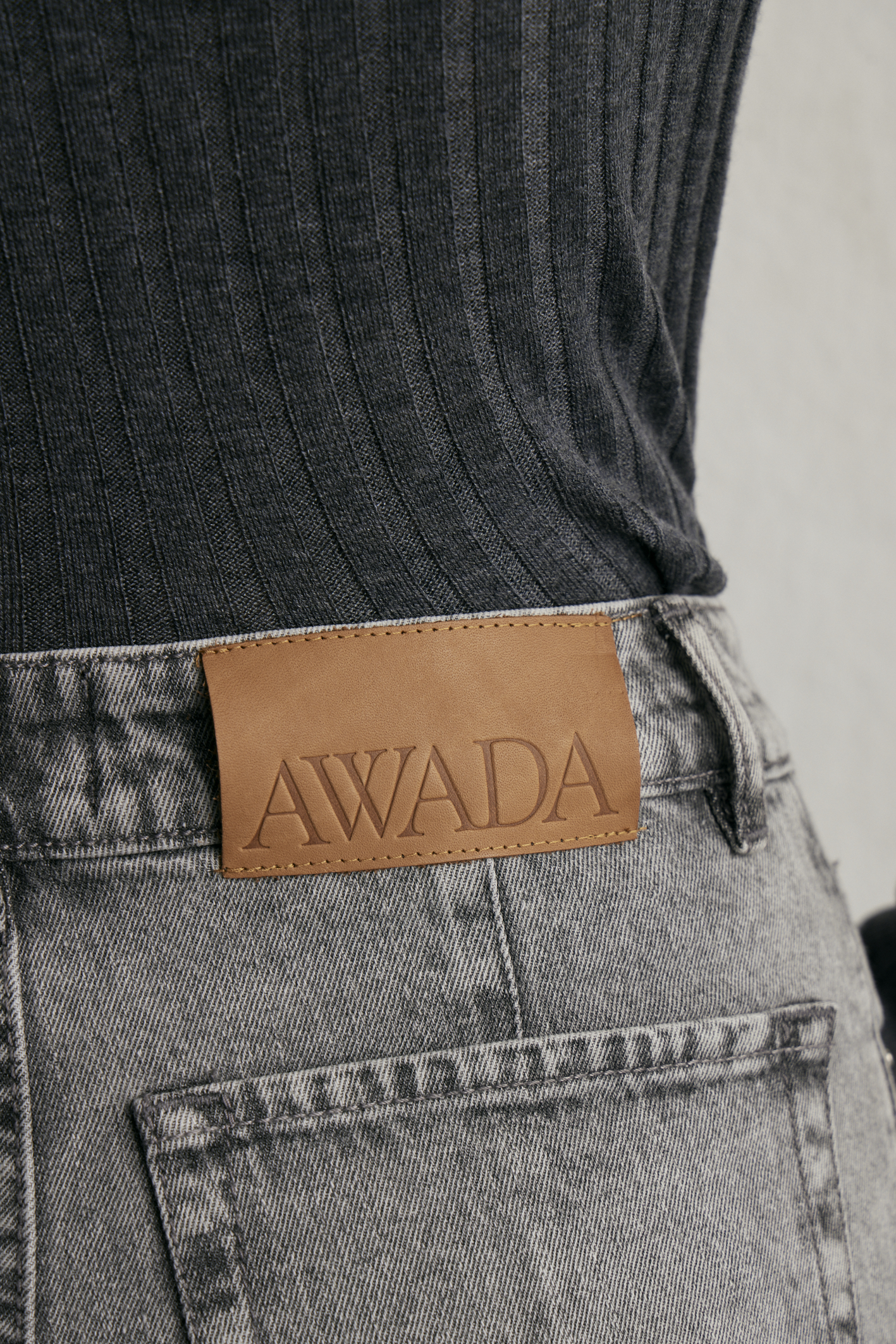awada_jean-alameda-grey_56-03-2025__picture-57471