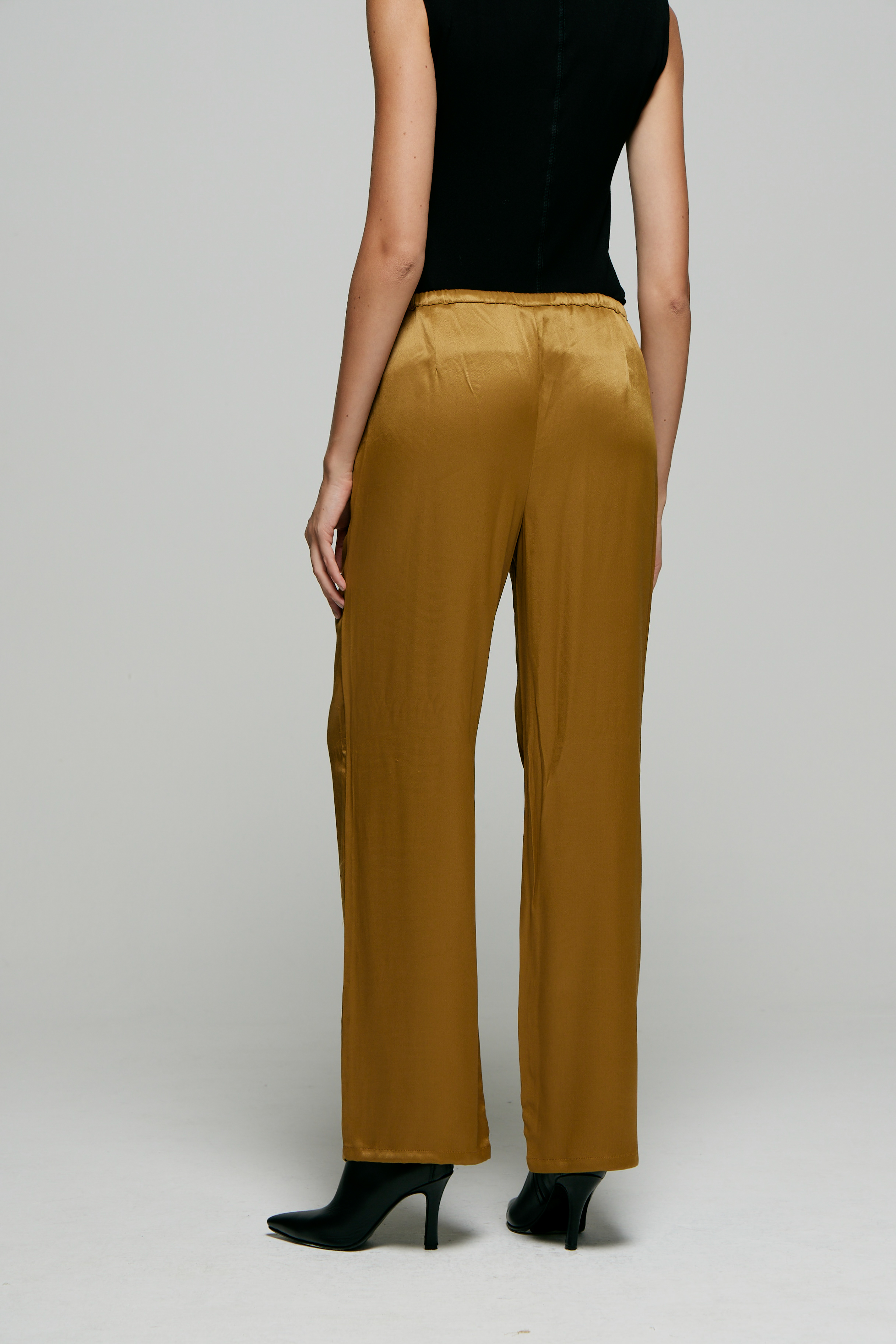 awada_pantalon-las-vegas_03-16-2025__picture-57775
