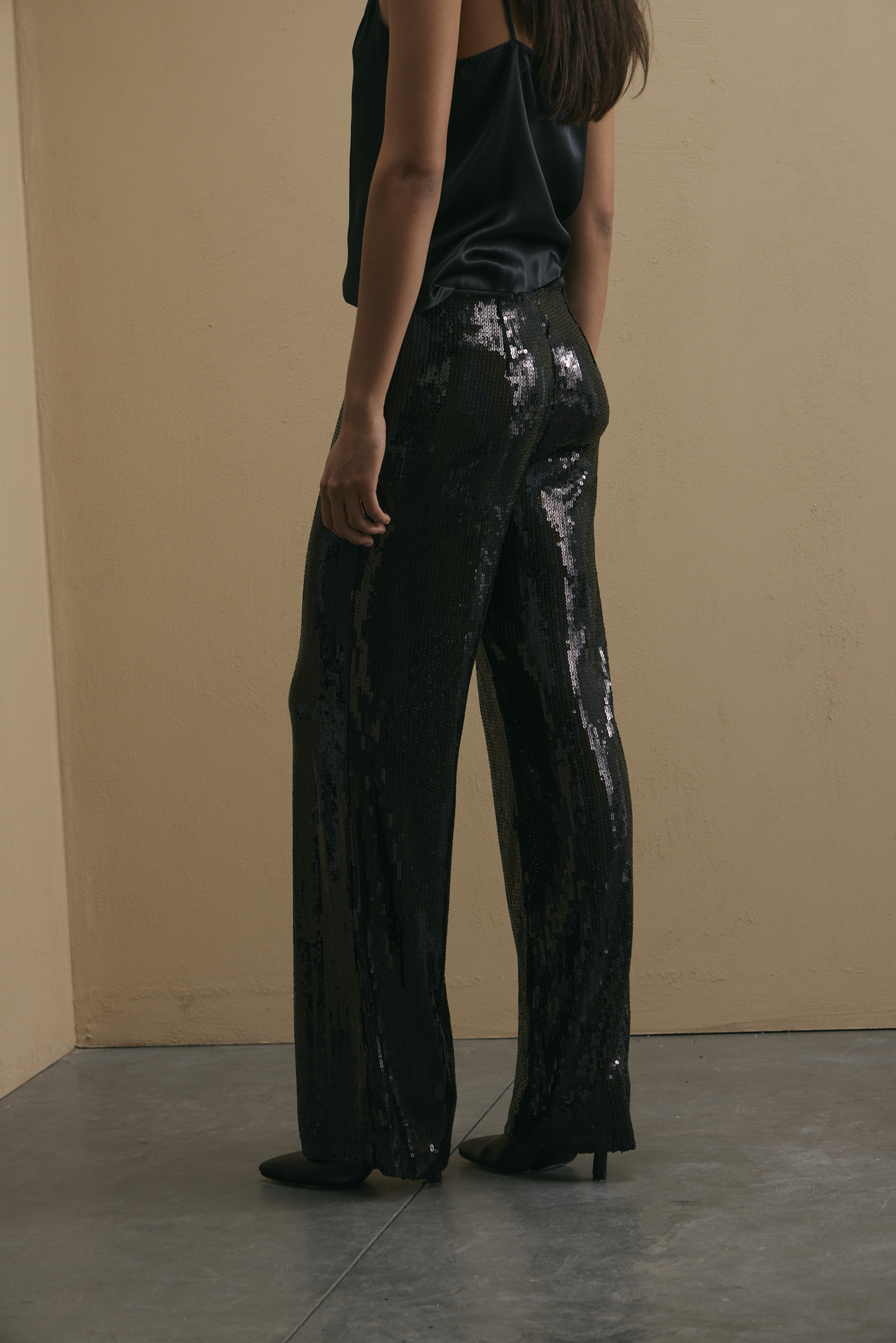 awada_pantalon-paillette_03-06-2025__picture-57922