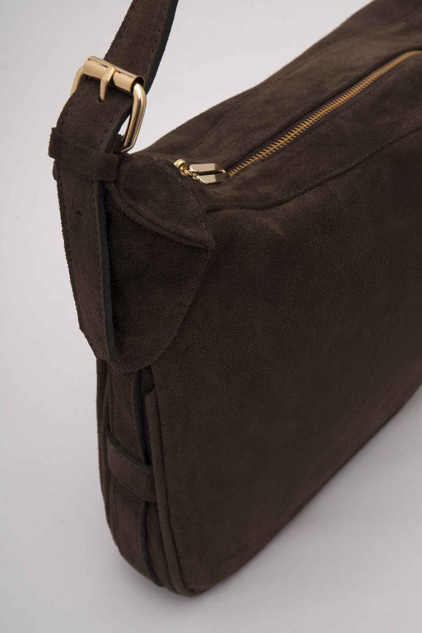 awada_cartera-shoulder_41-07-2025__picture-57979