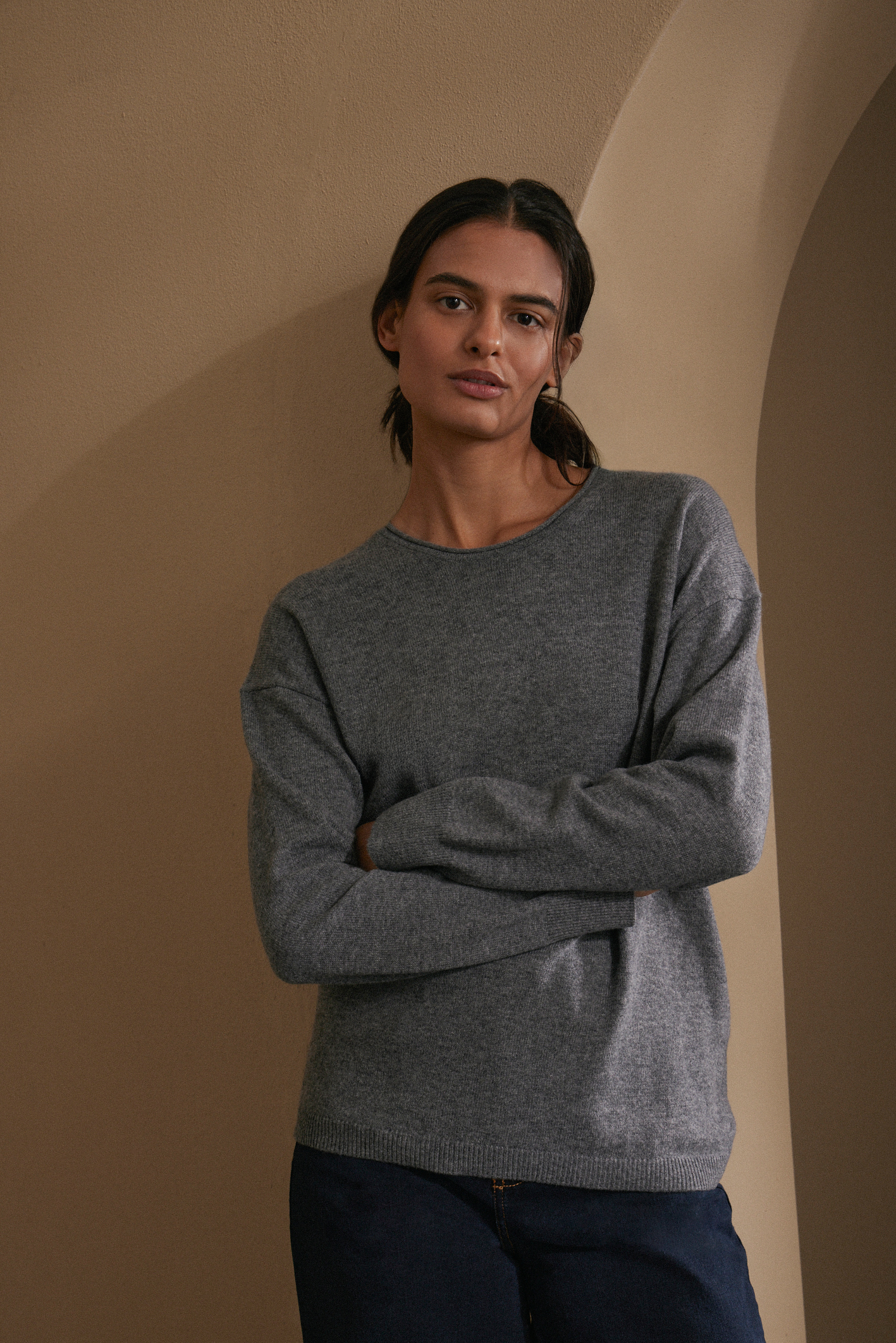 awada_sweater-cashmere-redondo_27-27-2025__picture-58035