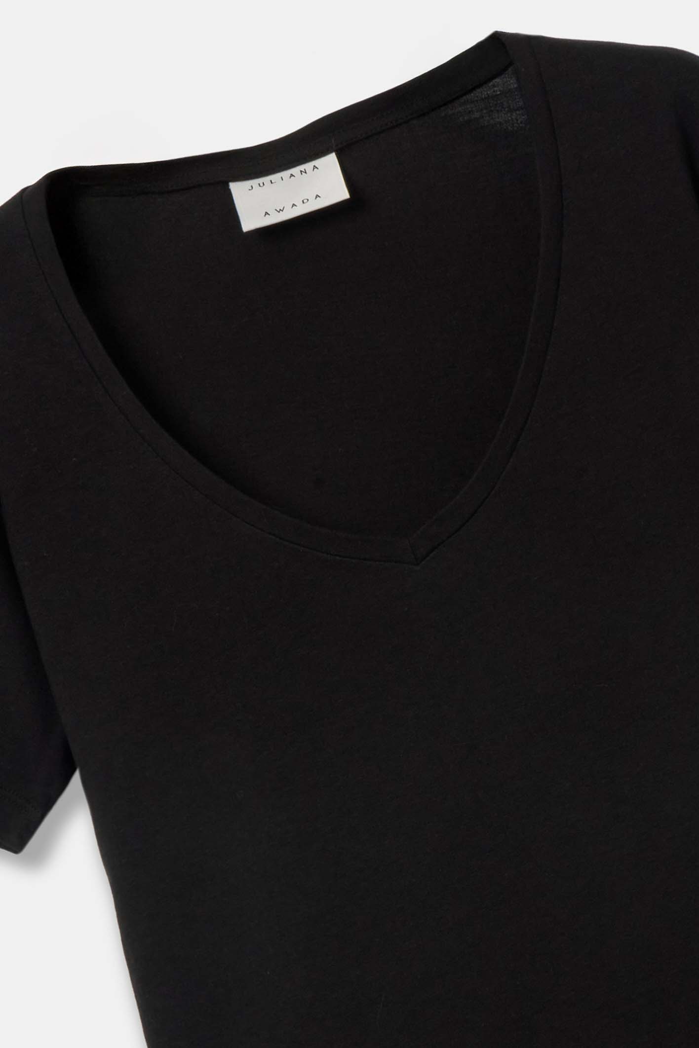 awada_remera-escote-v-pima_21-26-2025__picture-58053
