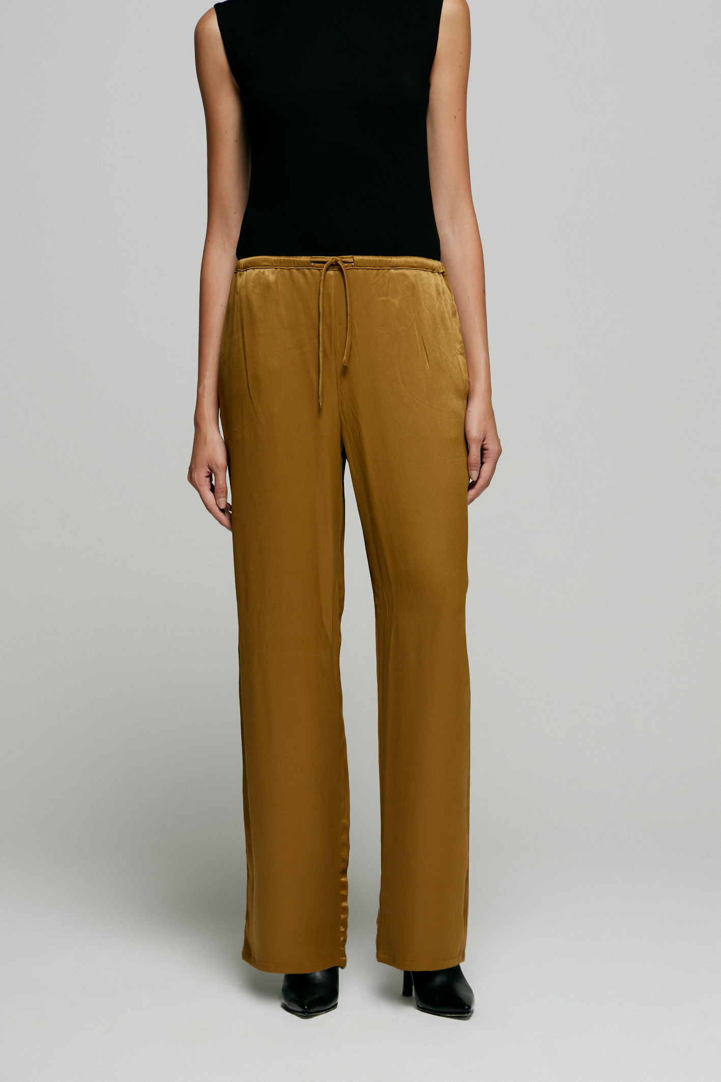 awada_pantalon-las-vegas_03-16-2025__picture-58208