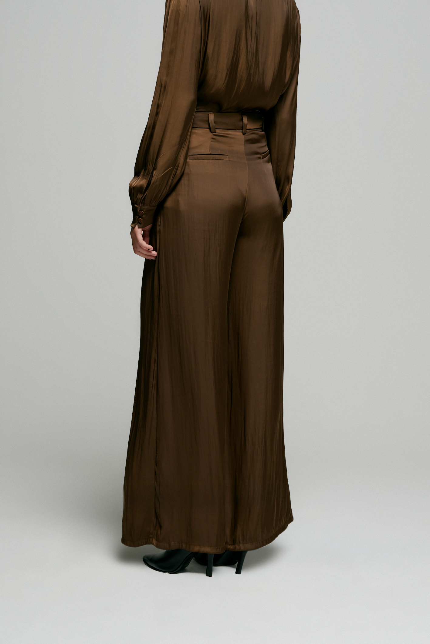awada_pantalon-tijuana_41-31-2025__picture-58246