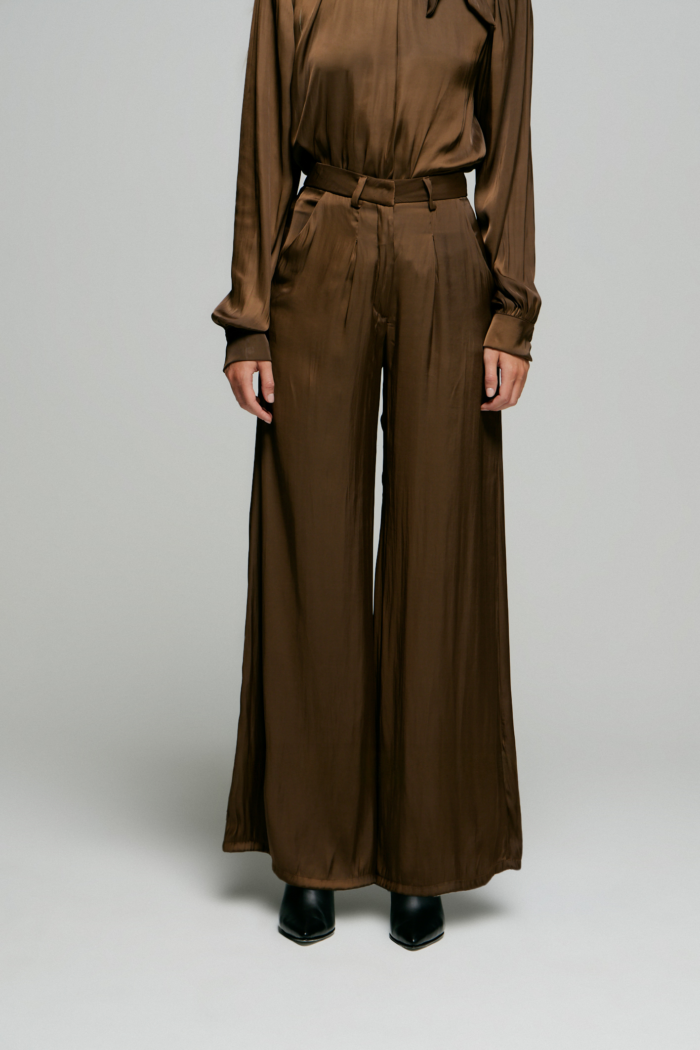 awada_pantalon-tijuana_41-31-2025__picture-58247