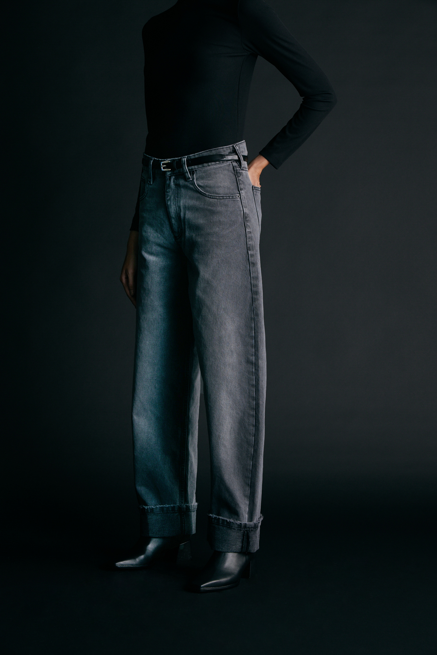 awada_jean-santa-clarita-black_18-26-2025__picture-58307