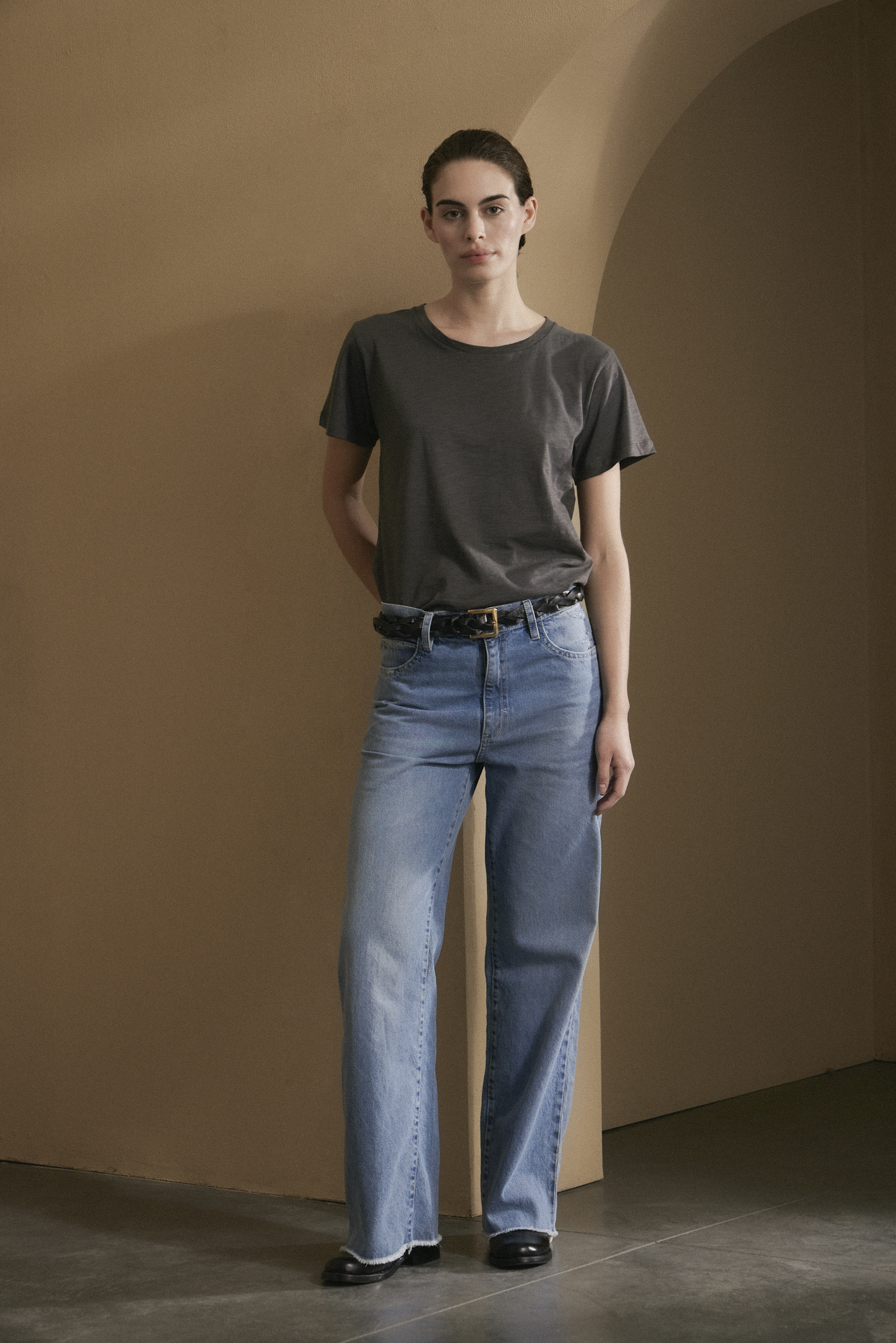 awada_jean-relaxed-blue_52-27-2024__picture-58345
