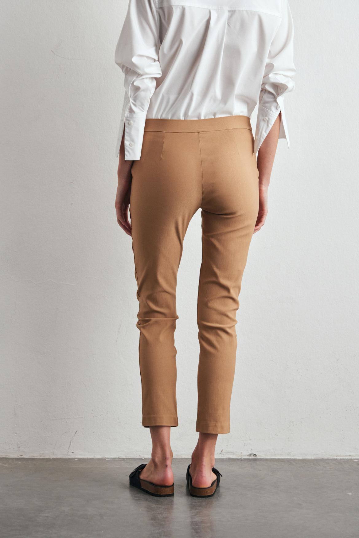 awada_pantalon-epecuen_07-08-2025__picture-60214