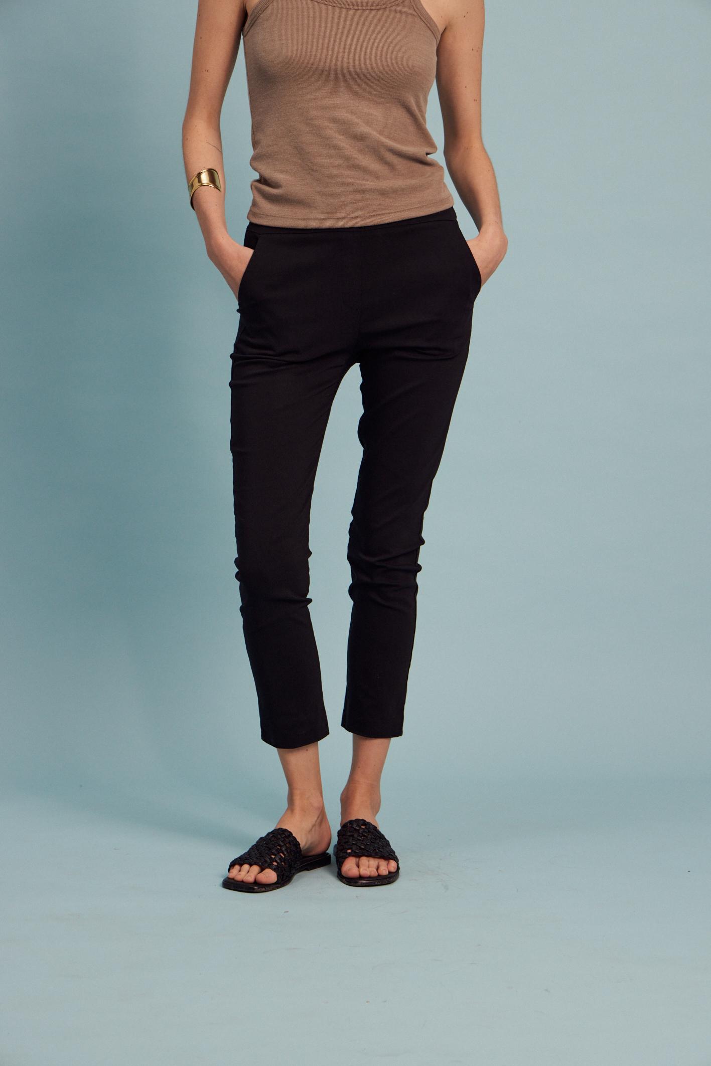 awada_pantalon-epecuen_07-08-2025__picture-60221