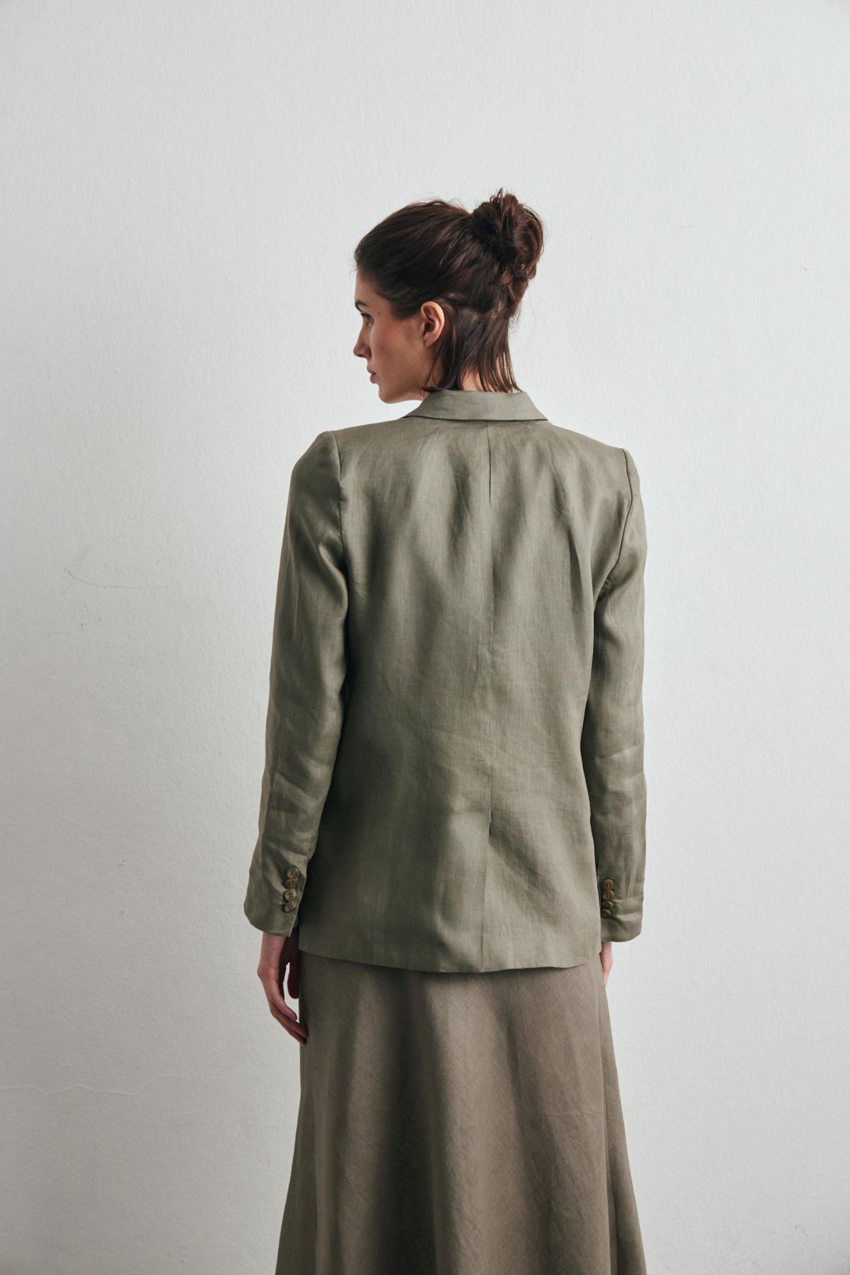 awada_blazer-tolosa_47-28-2025__picture-60320