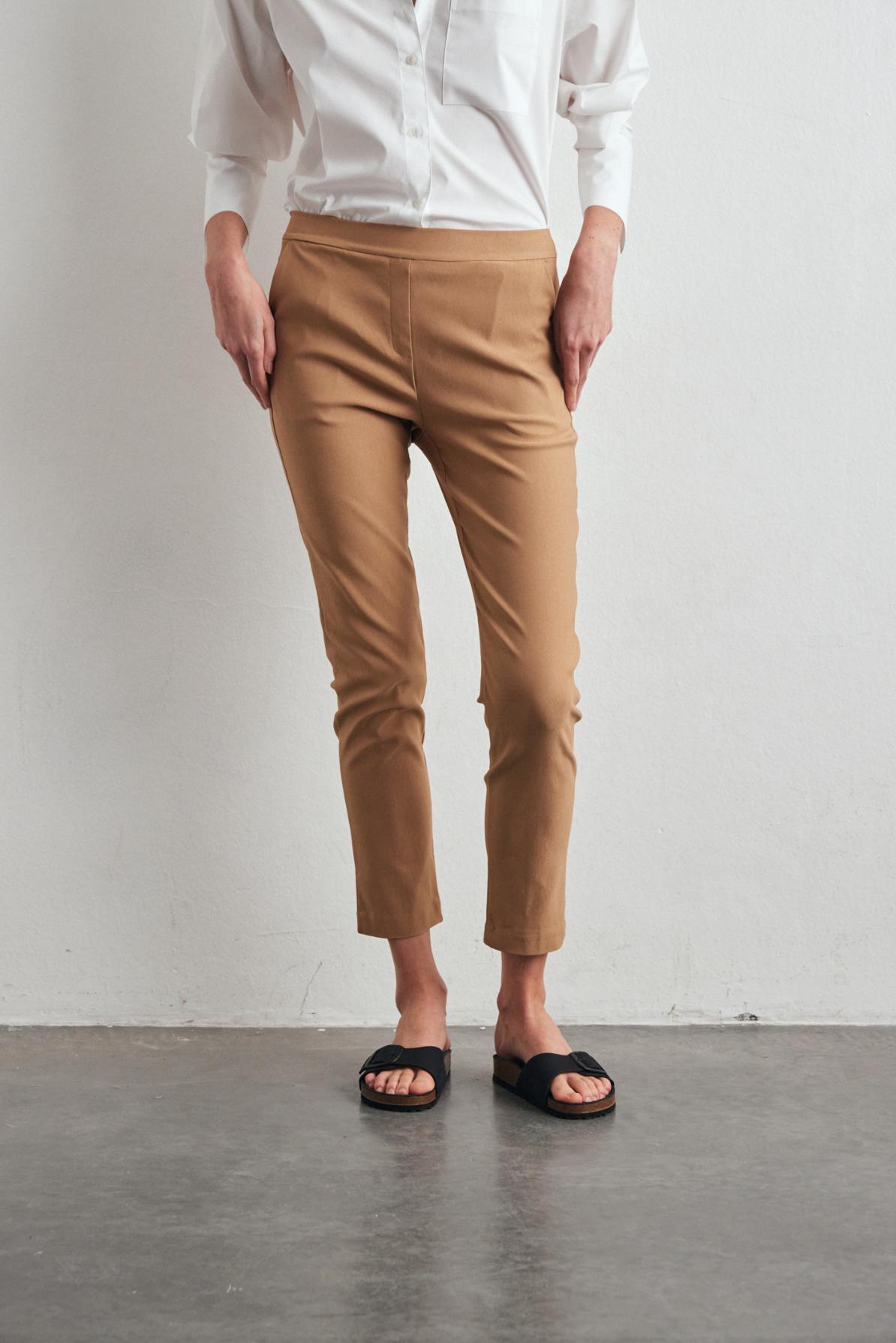 awada_pantalon-epecuen_07-08-2025__picture-60340