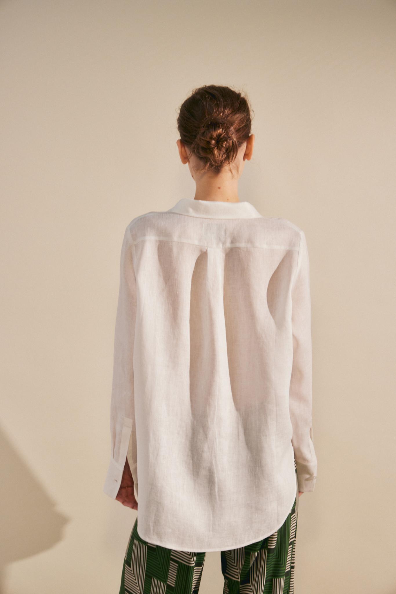 awada_camisa-de-lino_33-23-2025__picture-60593