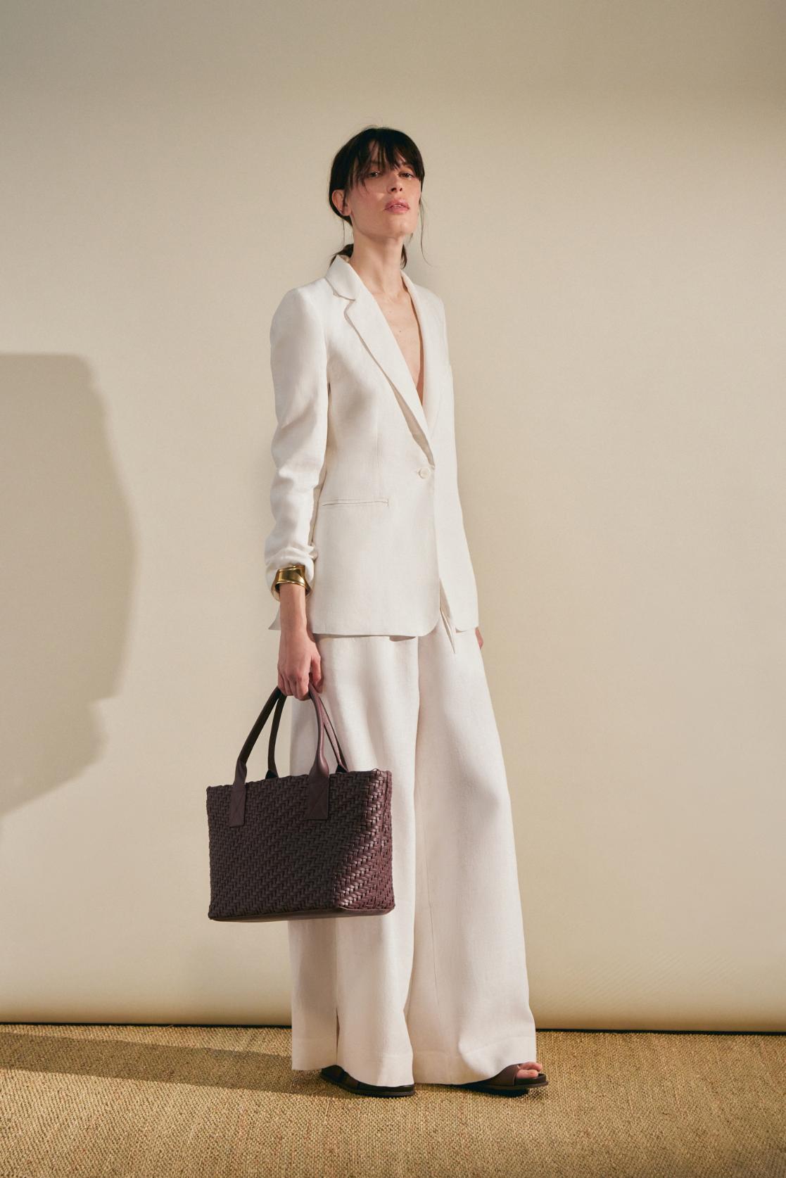 awada_blazer-de-lino_00-22-2025__picture-60622