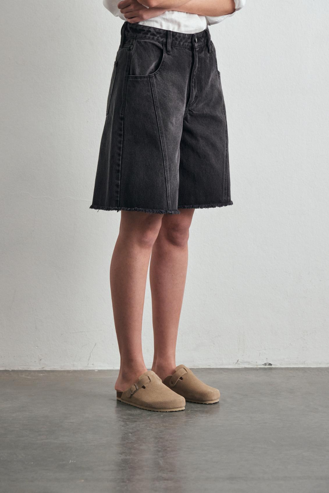 awada_bermuda-acapulco-black_50-04-2026__picture-60757