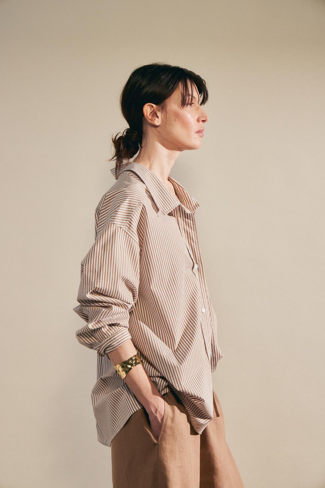 awada_camisa-bombe-rayada_21-12-2025__picture-60861