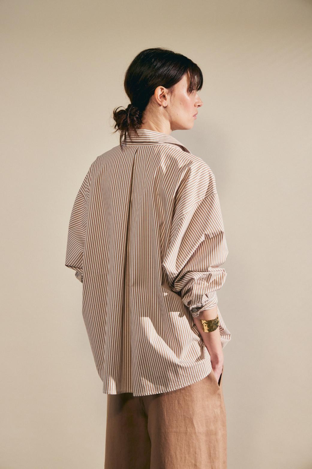 awada_camisa-bombe-rayada_21-12-2025__picture-60863