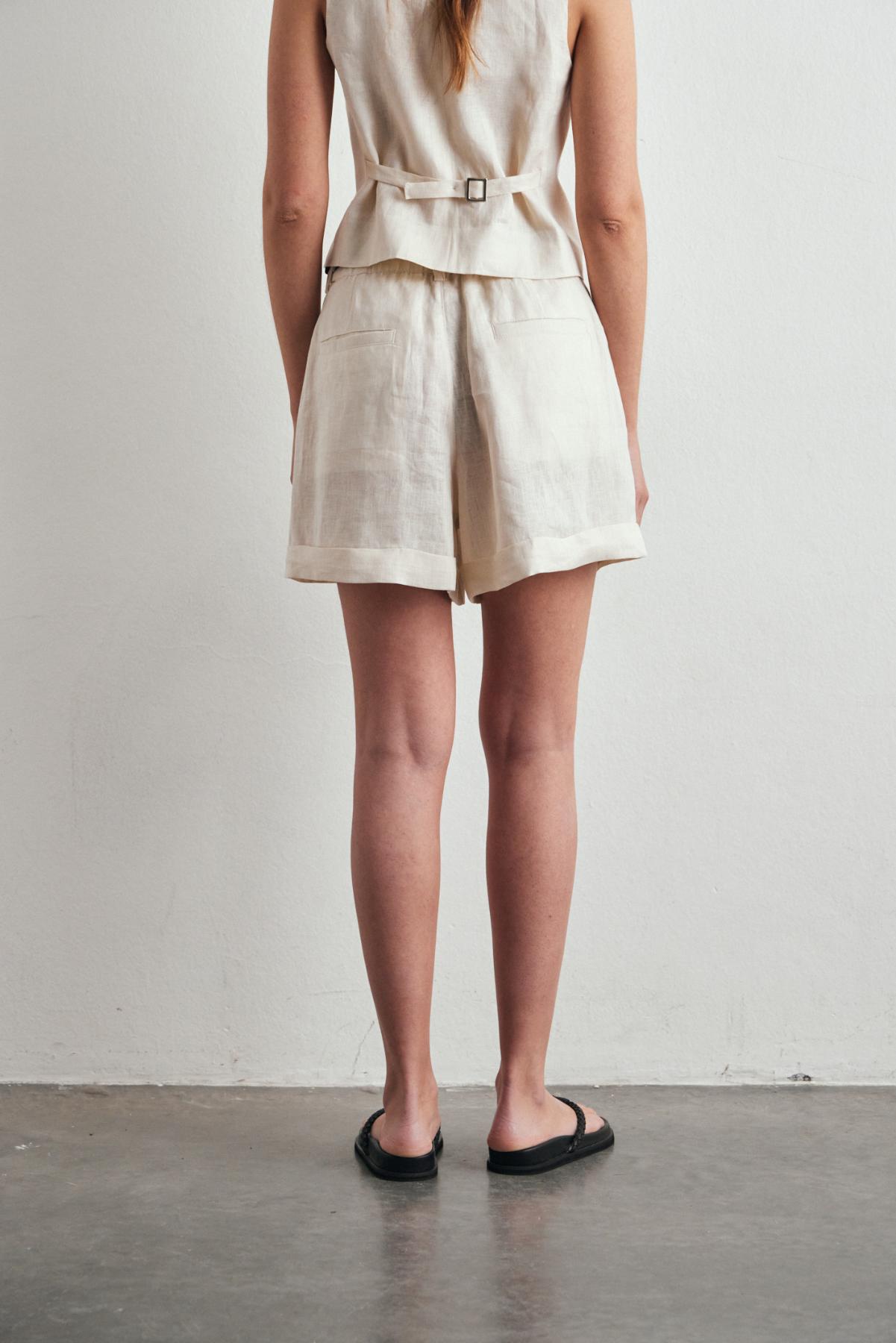 awada_short-tolosa_46-28-2025__picture-60899