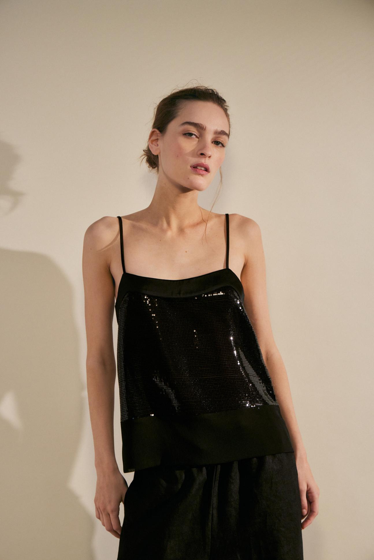 TOP DE LENTEJUELAS XS-XL