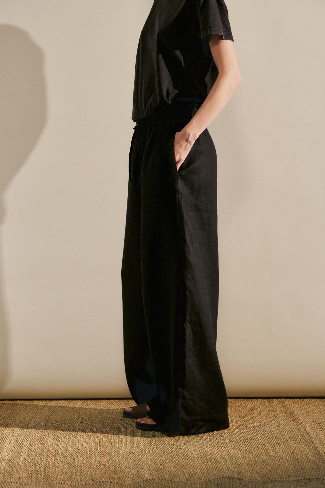 awada_pantalon-de-lino_29-30-2025__picture-61135