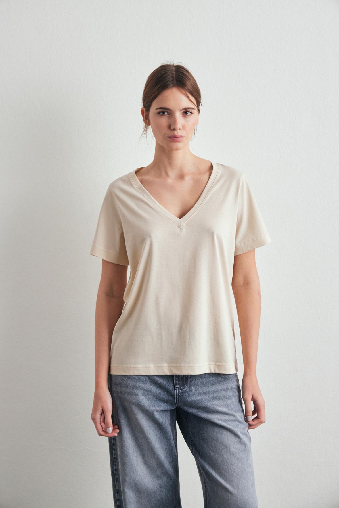 awada_remera-navarra_56-28-2025__picture-61214