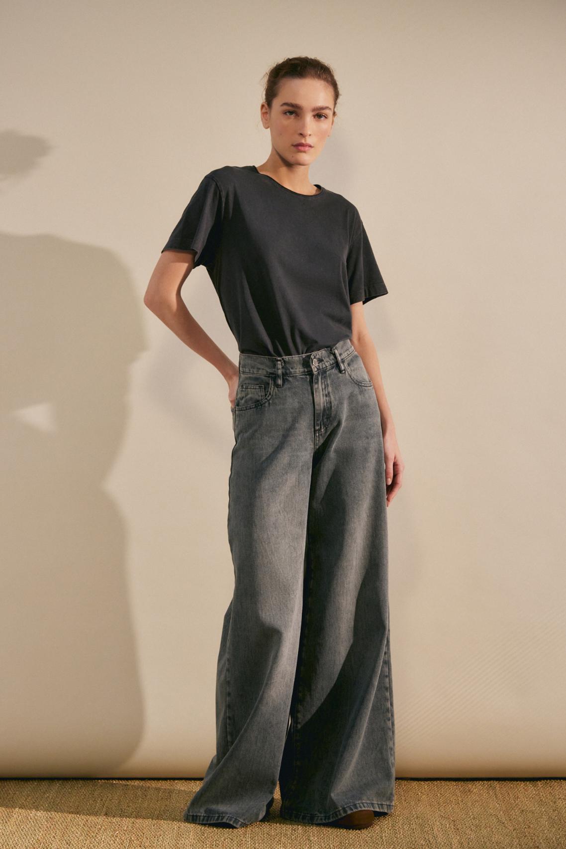 awada_jean-super-wide-grey_44-03-2025__picture-61343